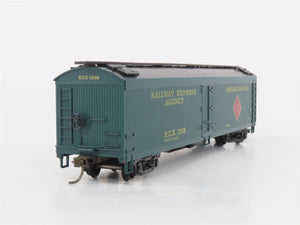 HO Scale Athearn REX Railway Express Agency Reefer #1268 - BUILT