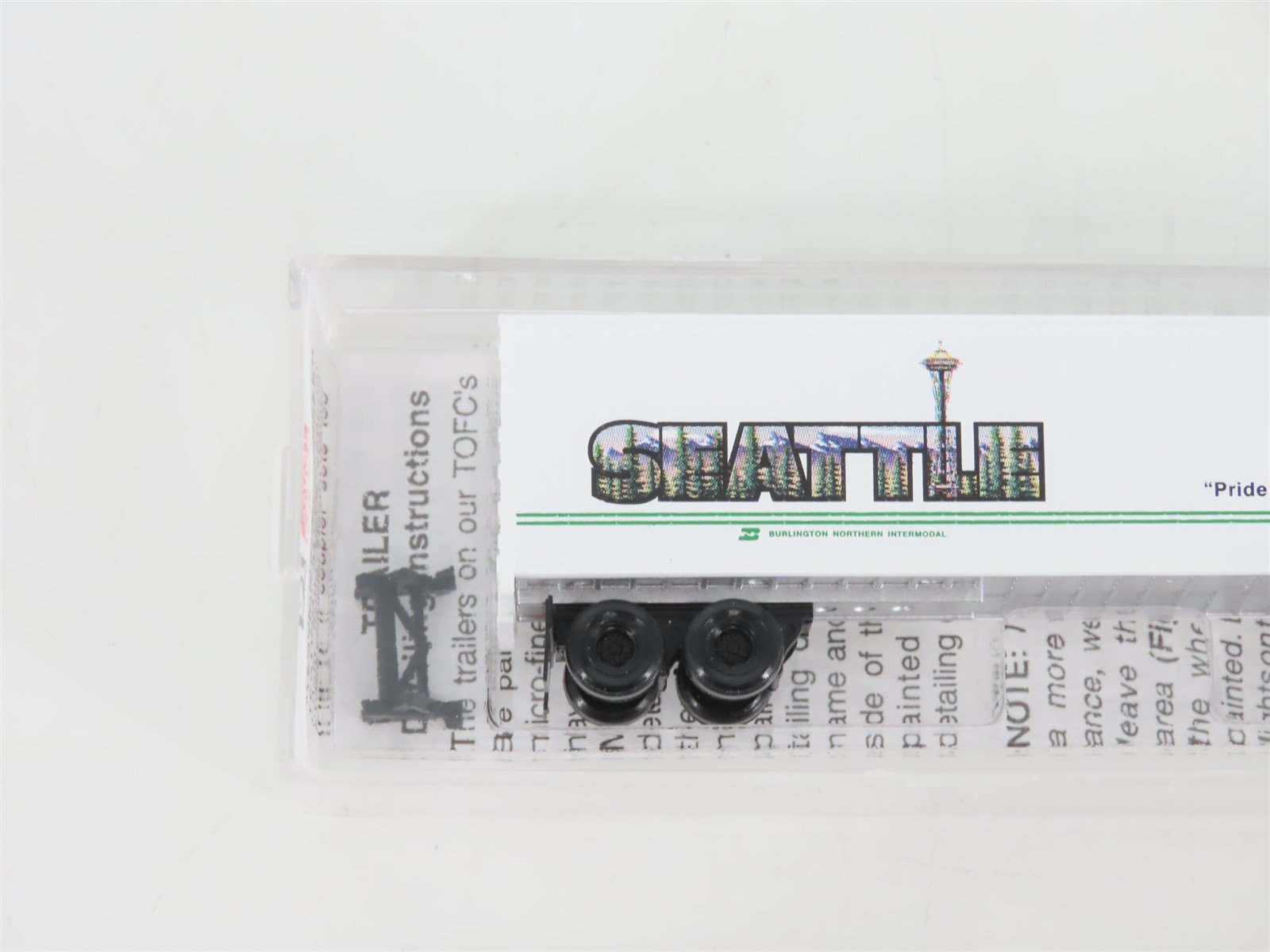 N Scale Micro-Trains MTL 67200 BNZ BN Intermodal 45' Trailer Seattle #237801