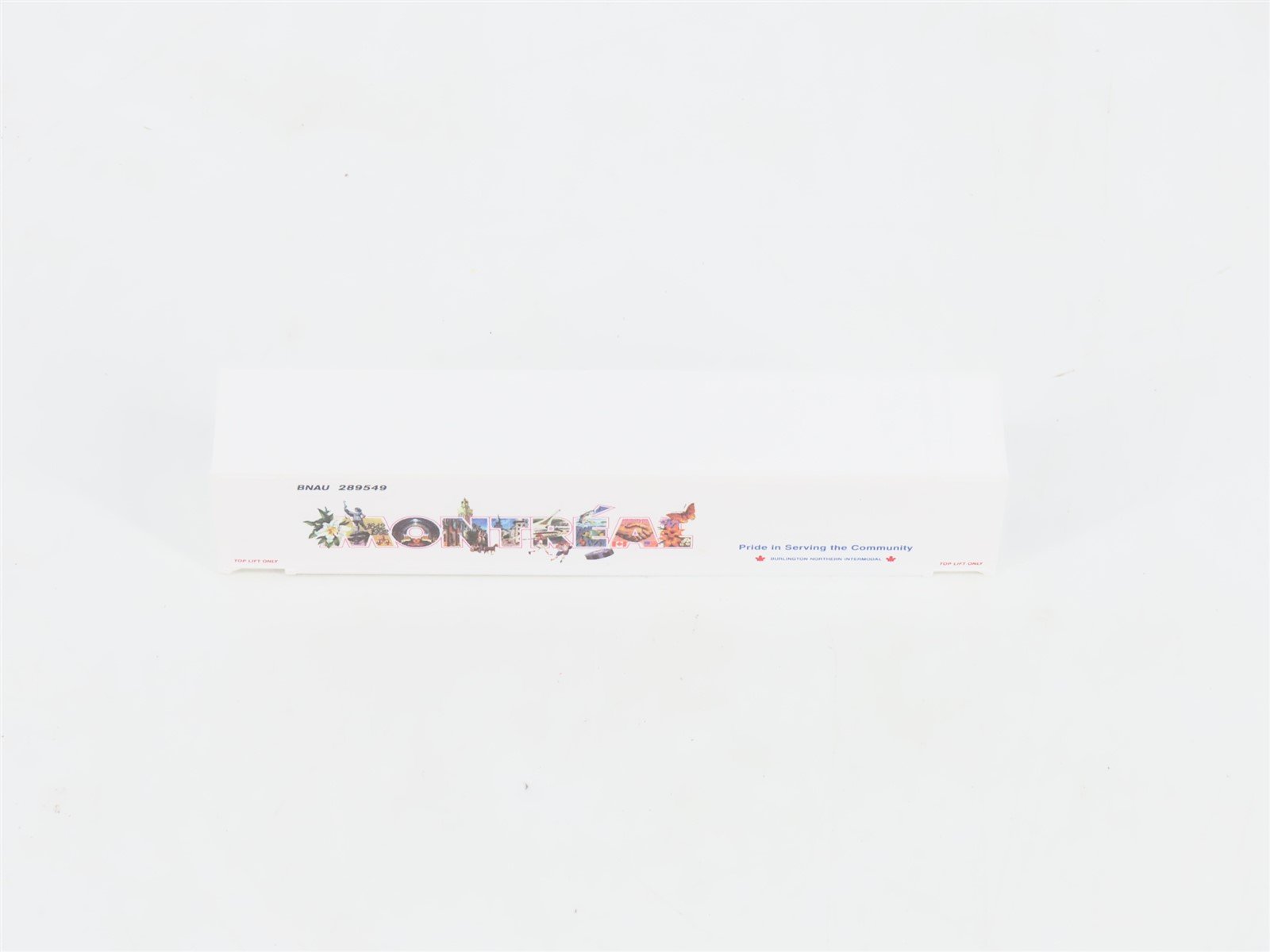 N Micro-Trains MTL deLuxe Innovations 81730 BNAU 48' Container Montreal #289549