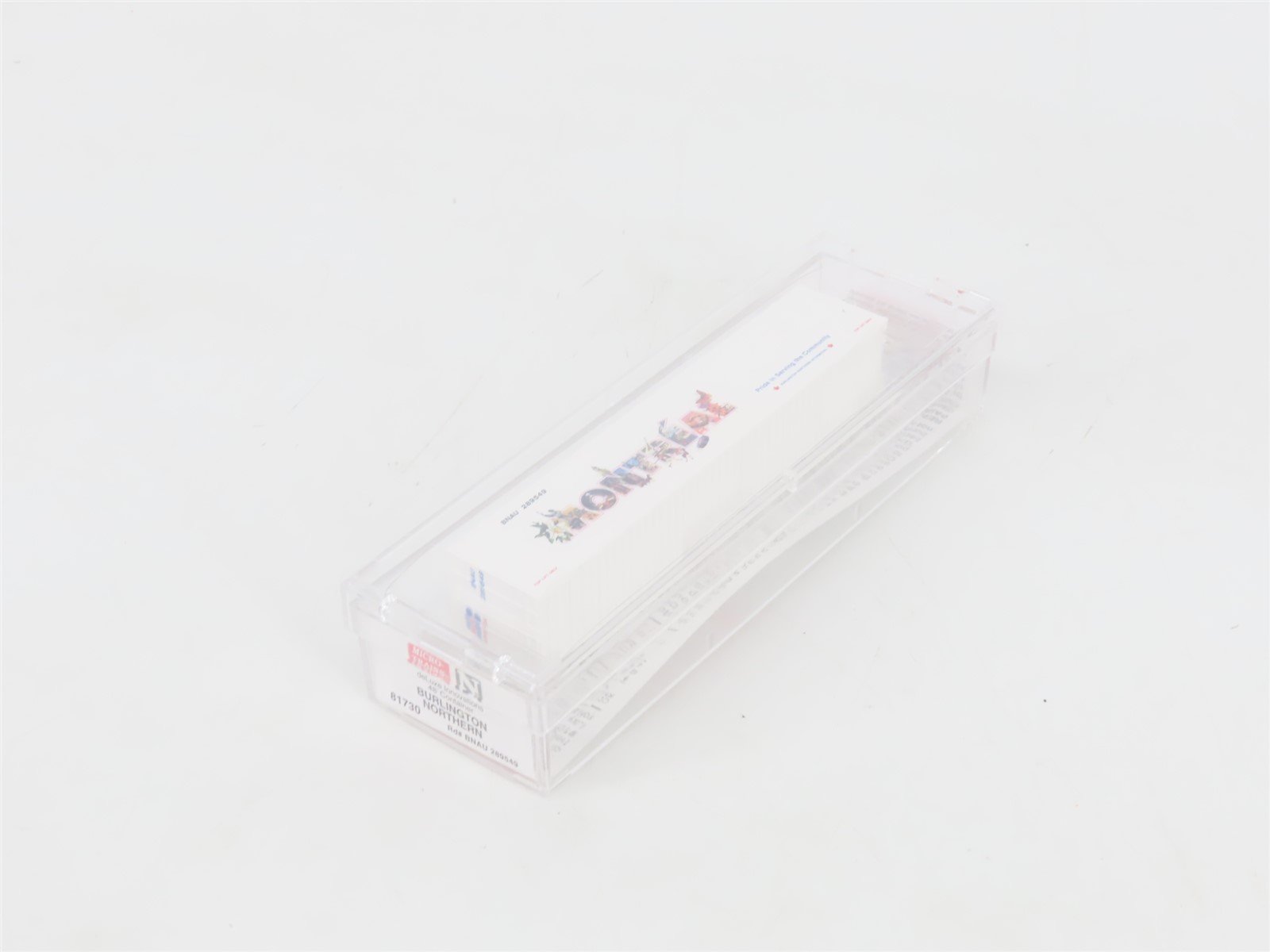 N Micro-Trains MTL deLuxe Innovations 81730 BNAU 48' Container Montreal #289549