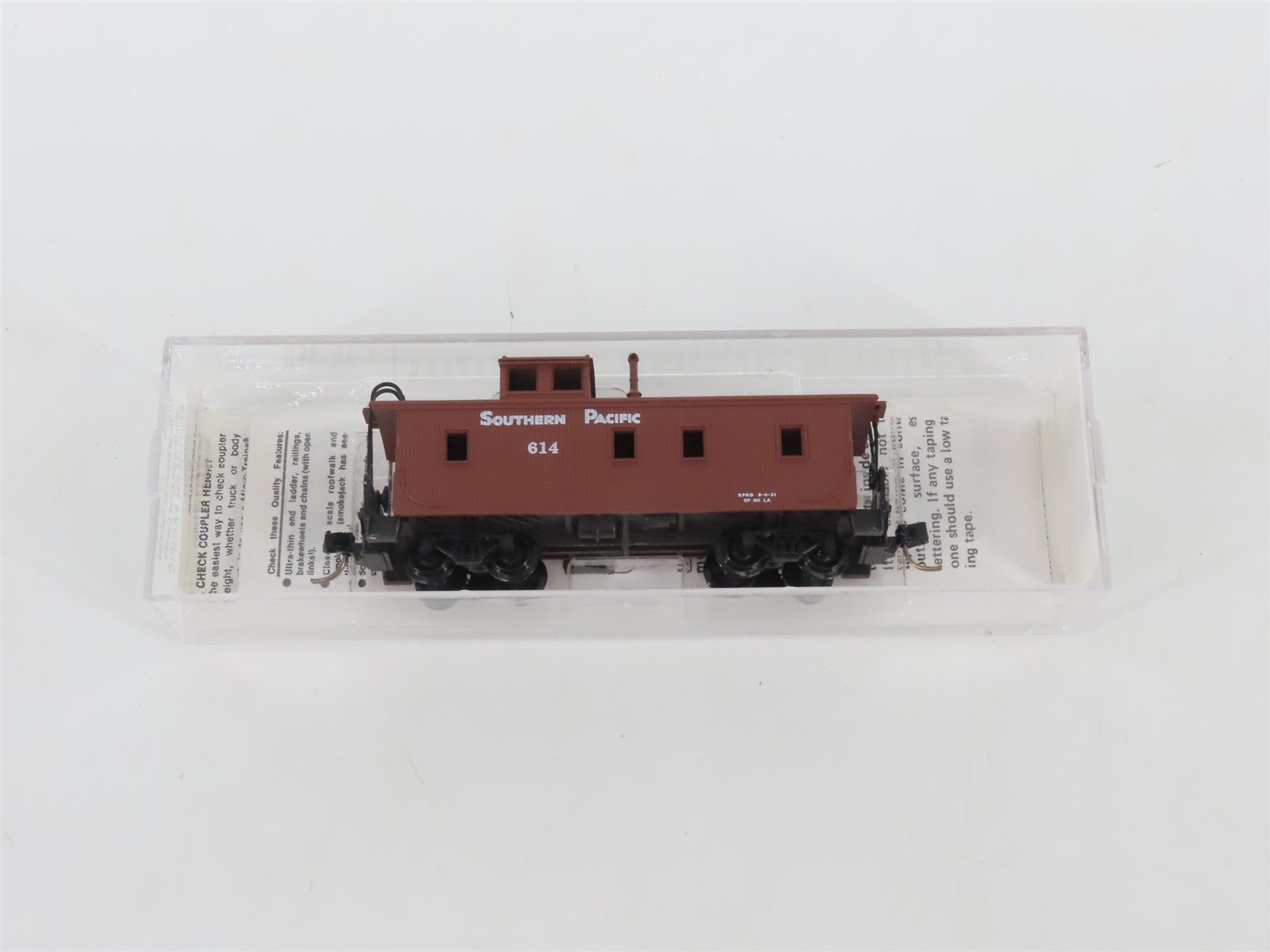 N Scale Micro-Trains MTL 51150 SP Southern Pacific 34' Wood-Sheathed Caboose 614