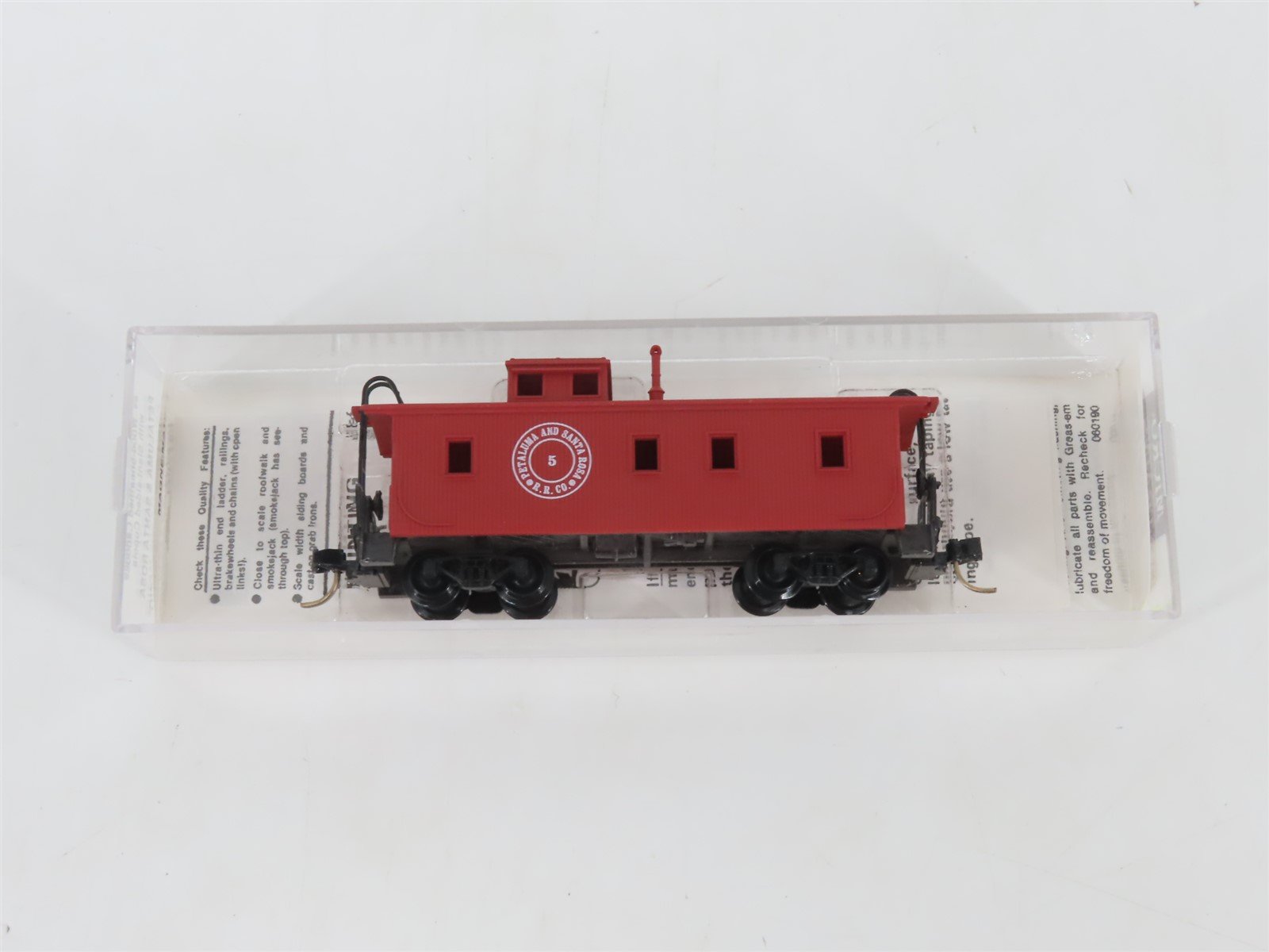 N Scale Micro-Trains MTL 50120 Petaluma & Santa-Rosa 34' Caboose #5