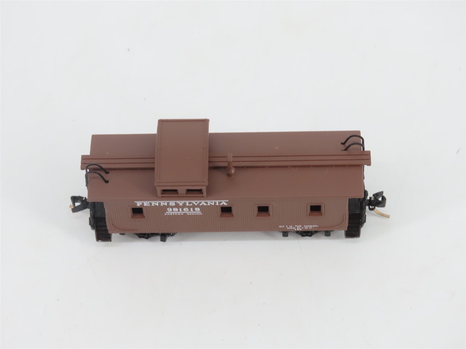 N Scale Micro-Trains MTL 51160 PRR Pennsylvania 34' Caboose #981618