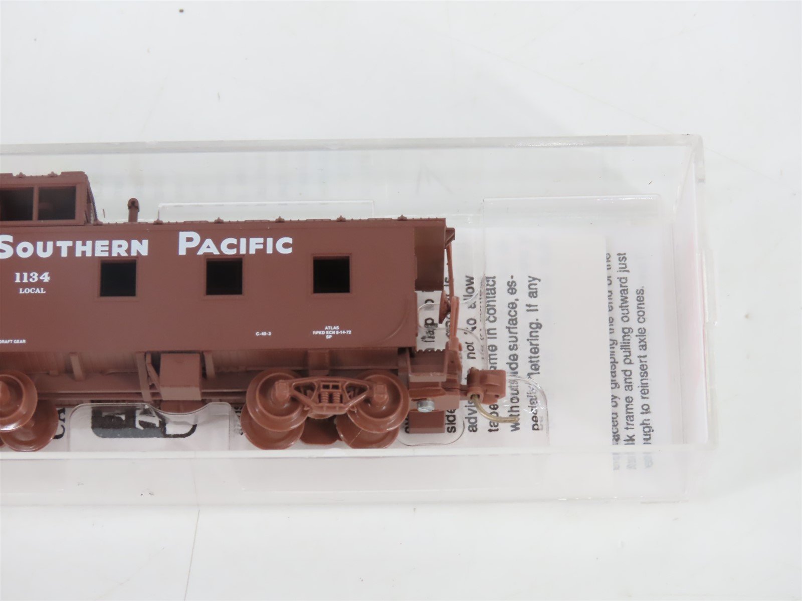 N Scale Micro-Trains MTL 100050 SP Southern Pacific 36' Caboose #1134