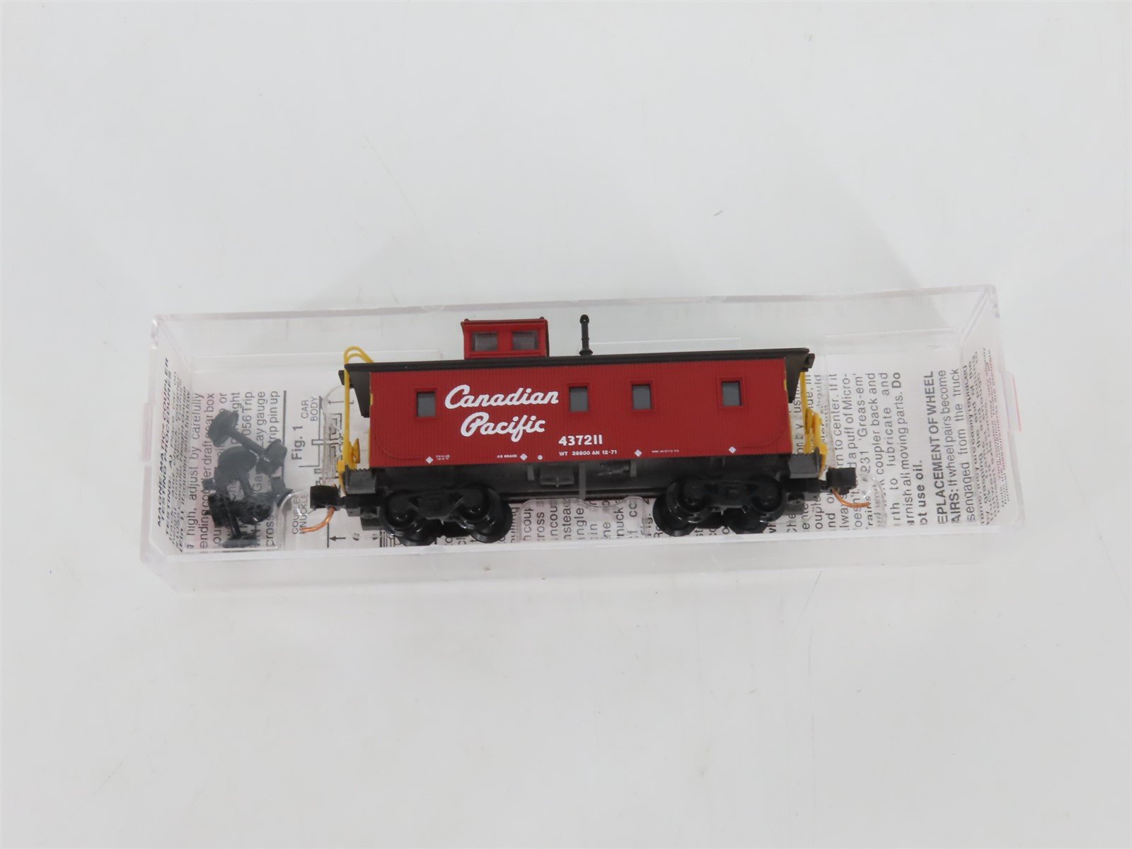 N Scale Micro-Trains MTL 05100240 CP Canadian Pacific 34' Caboose #437211