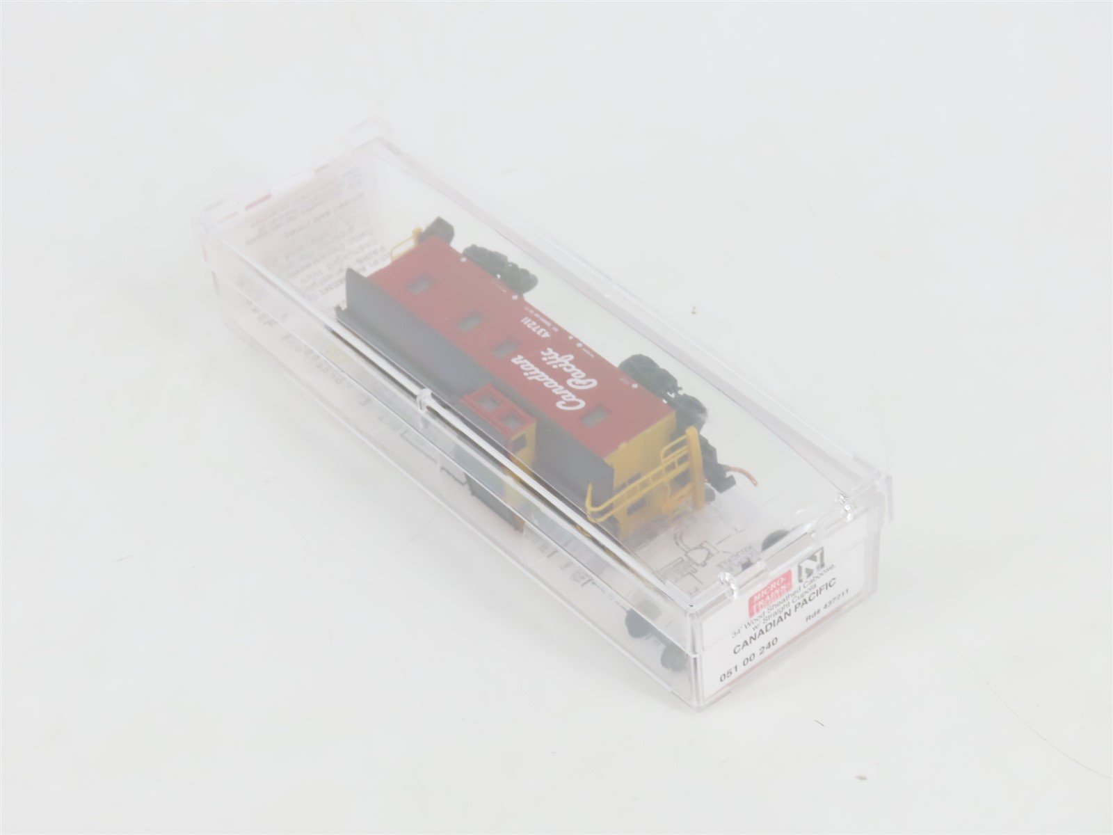 N Scale Micro-Trains MTL 05100240 CP Canadian Pacific 34' Caboose #437211