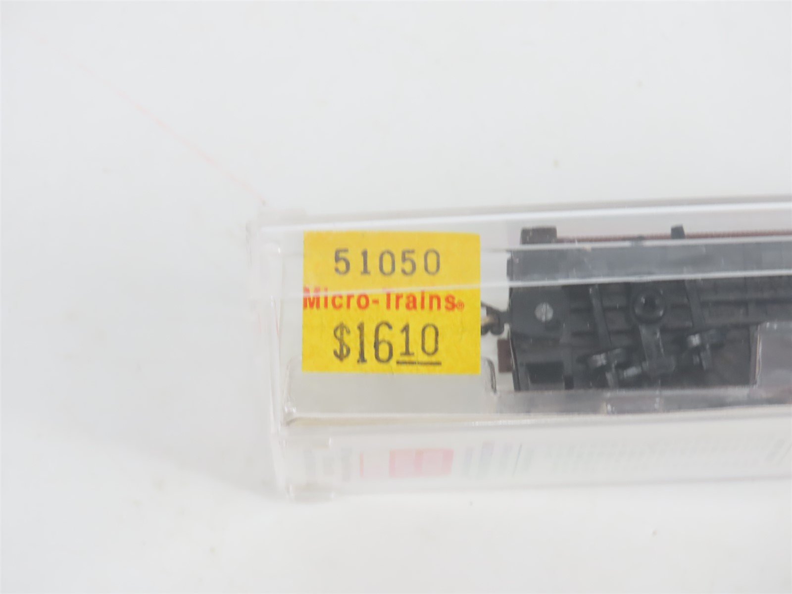 N Scale Micro-Trains MTL 51050 NP Northern Pacific Main Street 34' Caboose #1638