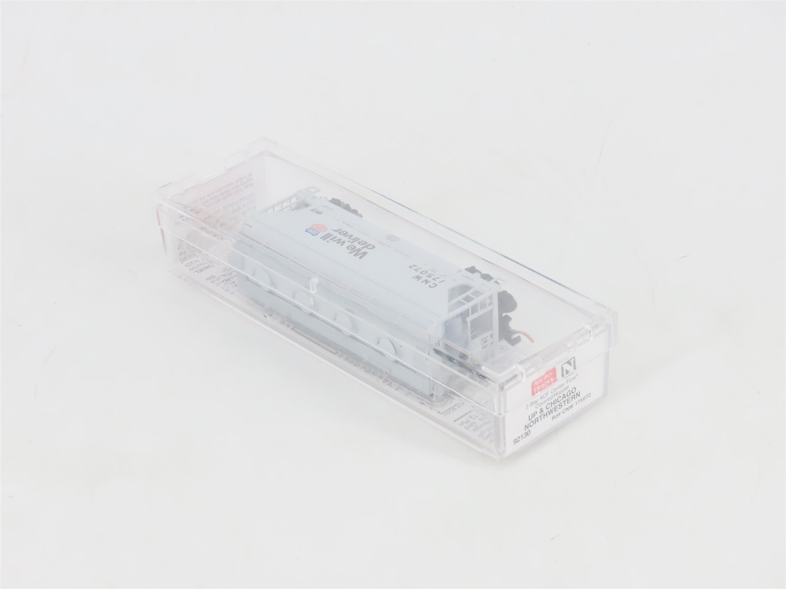 N Scale Micro-Trains MTL 92130 UP/CNW 2-Bay Covered Centerflow Hopper #175072