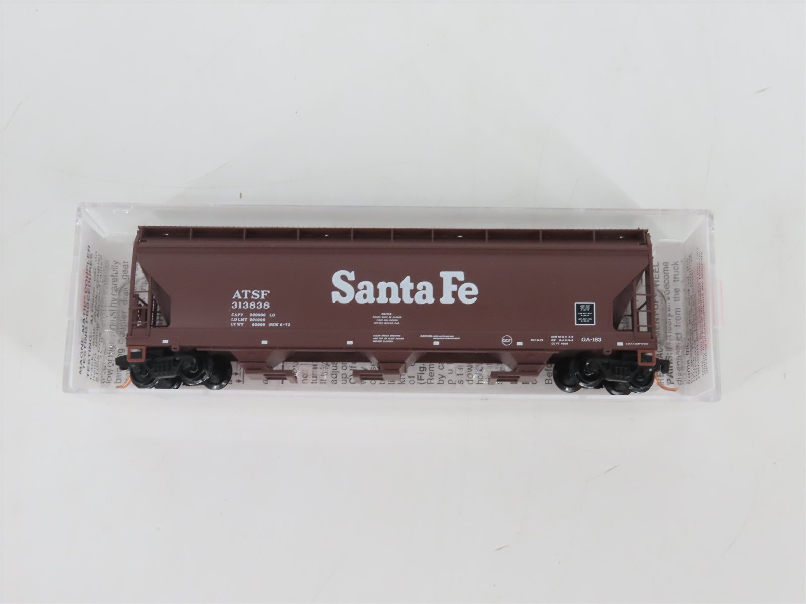 N Scale Micro-Trains MTL 94100 ATSF Santa Fe 3-Bay Centerflow Hopper #313838