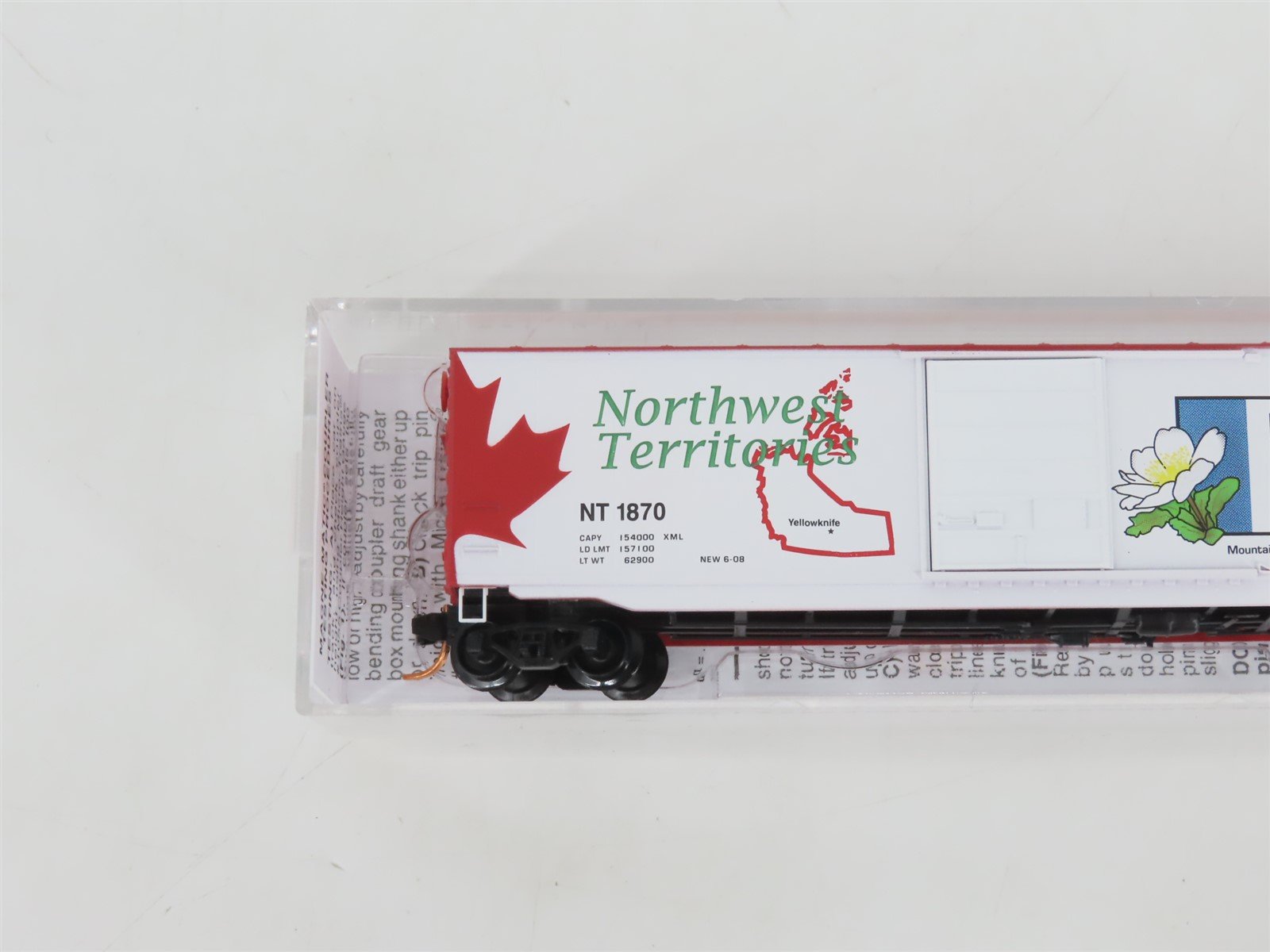 N Scale Micro-Trains MTL 07700162 NT Northwest Territories 50' Box Car #1870