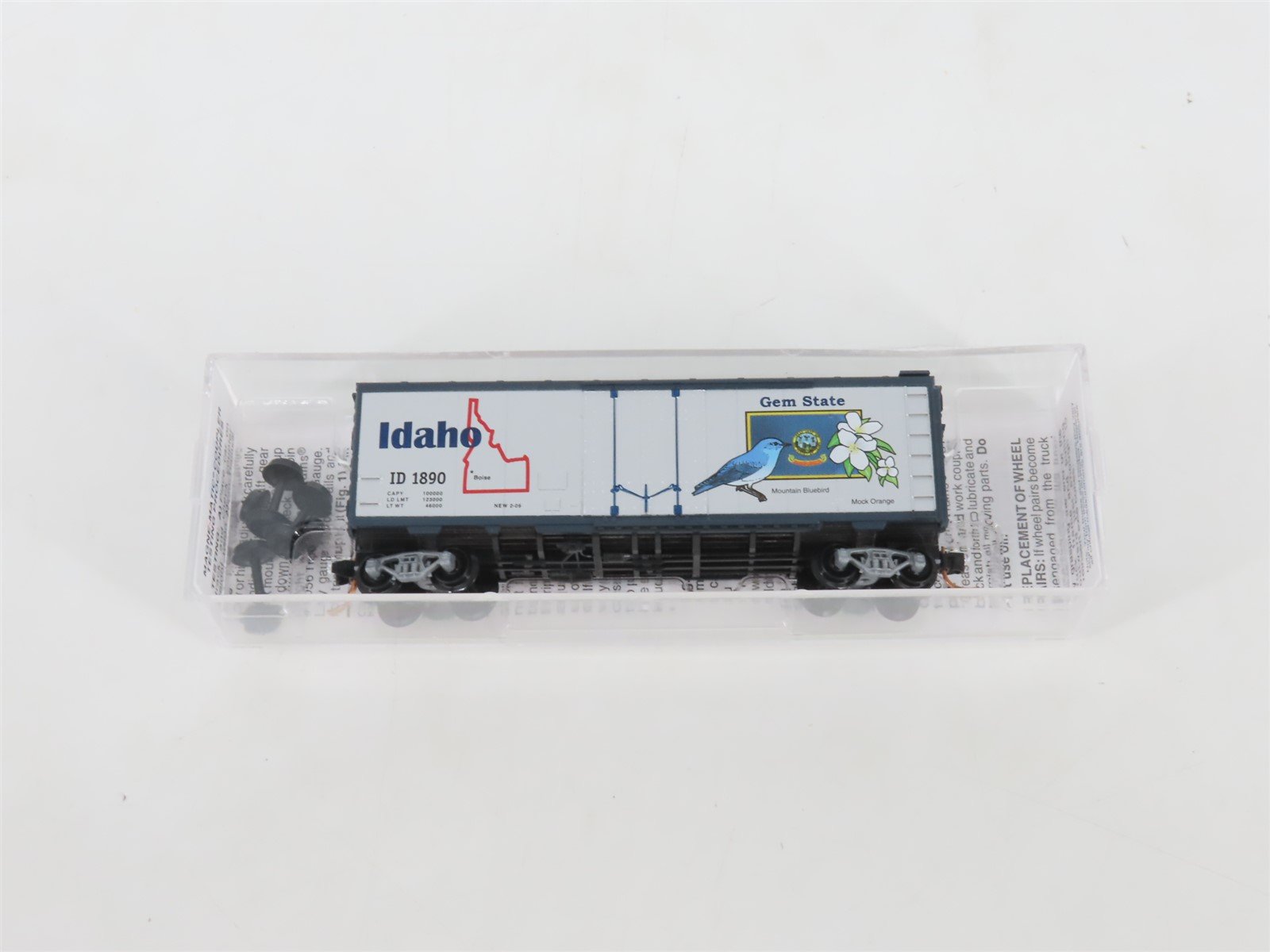 N Scale Micro-Trains MTL 02100398 ID Iowa State 40' Plug Door Box Car #1890