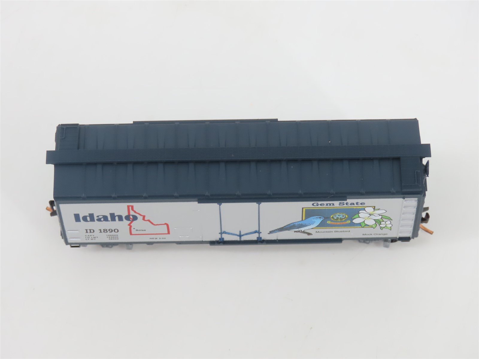 N Scale Micro-Trains MTL 02100398 ID Iowa State 40' Plug Door Box Car #1890