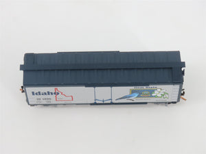 N Scale Micro-Trains MTL 02100398 ID Iowa State 40' Plug Door Box Car #1890