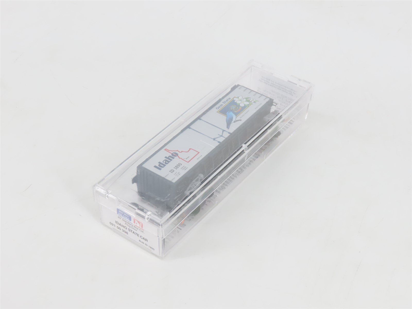 N Scale Micro-Trains MTL 02100398 ID Iowa State 40' Plug Door Box Car #1890