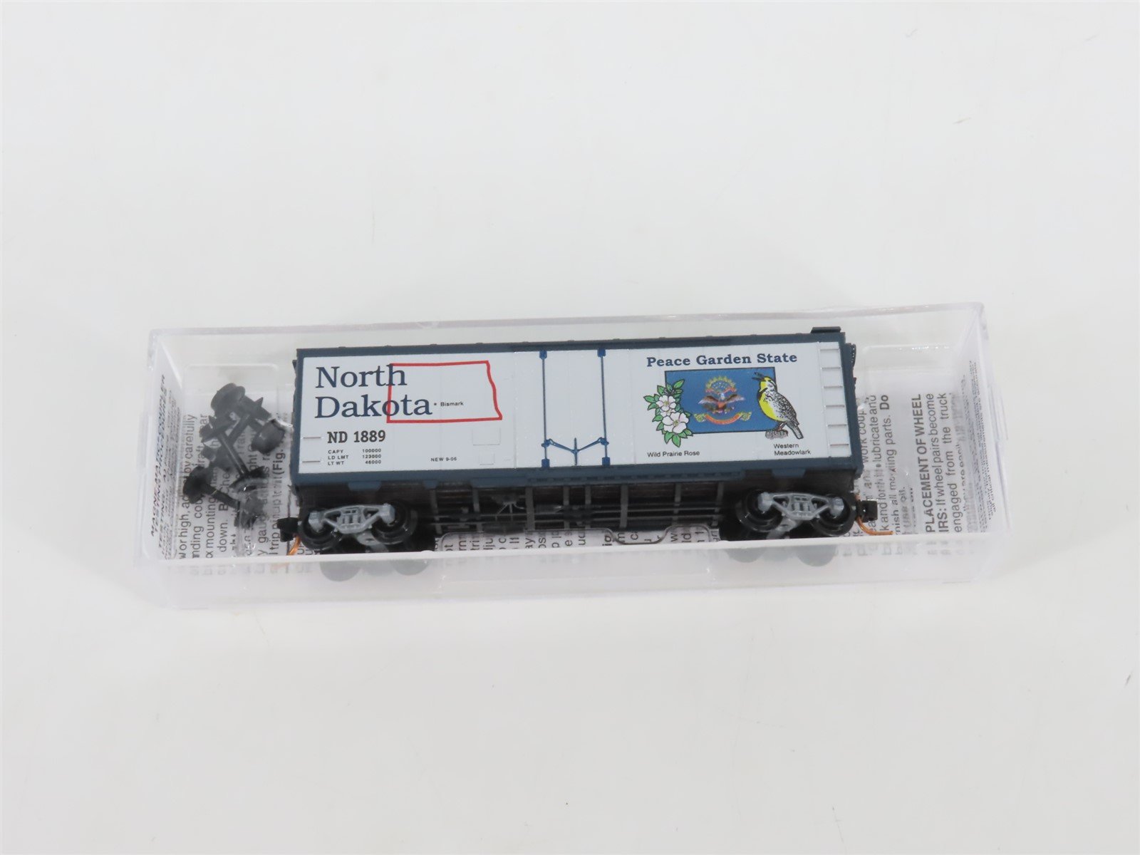 N Micro-Trains MTL 02100405 ND North Dakota State 40' Plug Door Box Car #1889