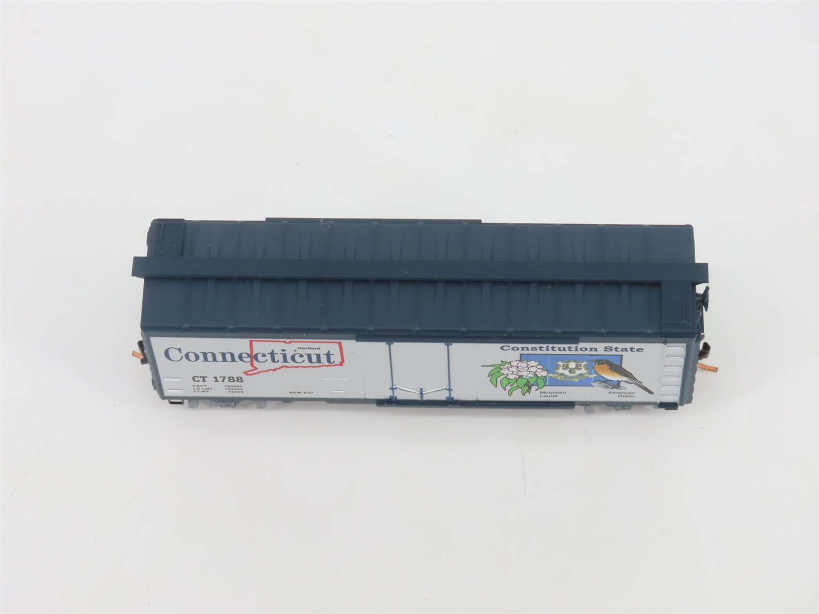 N Micro-Trains MTL 02100412 CT Connecticut State 40' Plug Door Box Car #1788