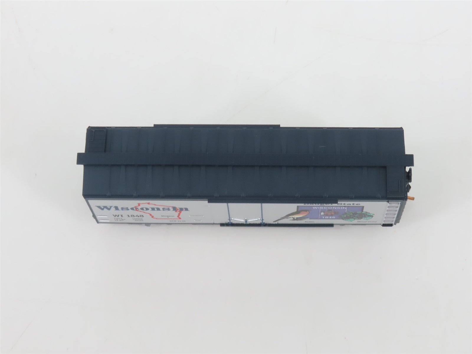 N Scale Micro-Trains MTL 02100387 WI Wisconsin State 40' Plug Door Box Car #1848