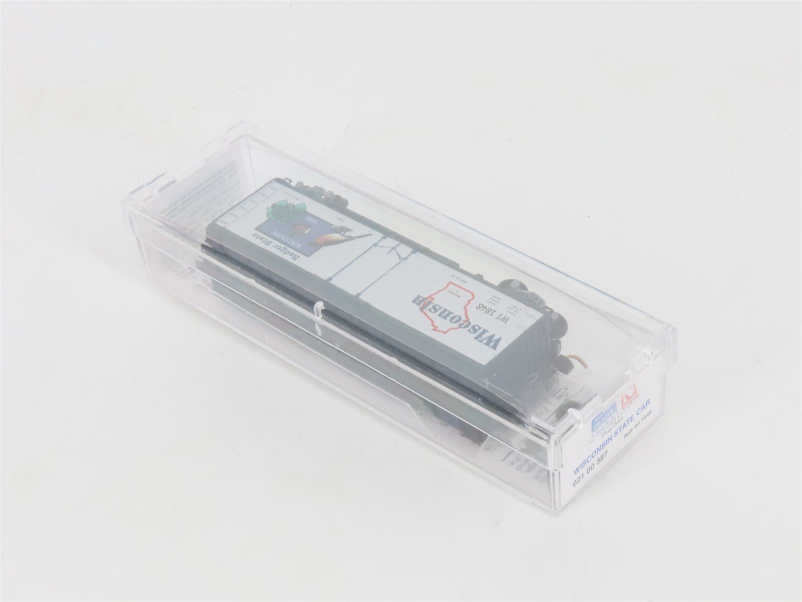 N Scale Micro-Trains MTL 02100387 WI Wisconsin State 40' Plug Door Box Car #1848