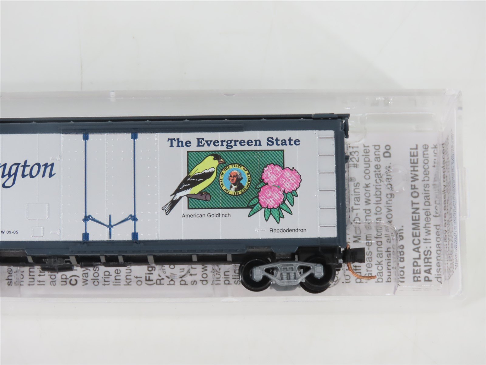 N Scale Micro-Trains MTL 02100393 WA Washington State 40' Plug Door Boxcar #1889