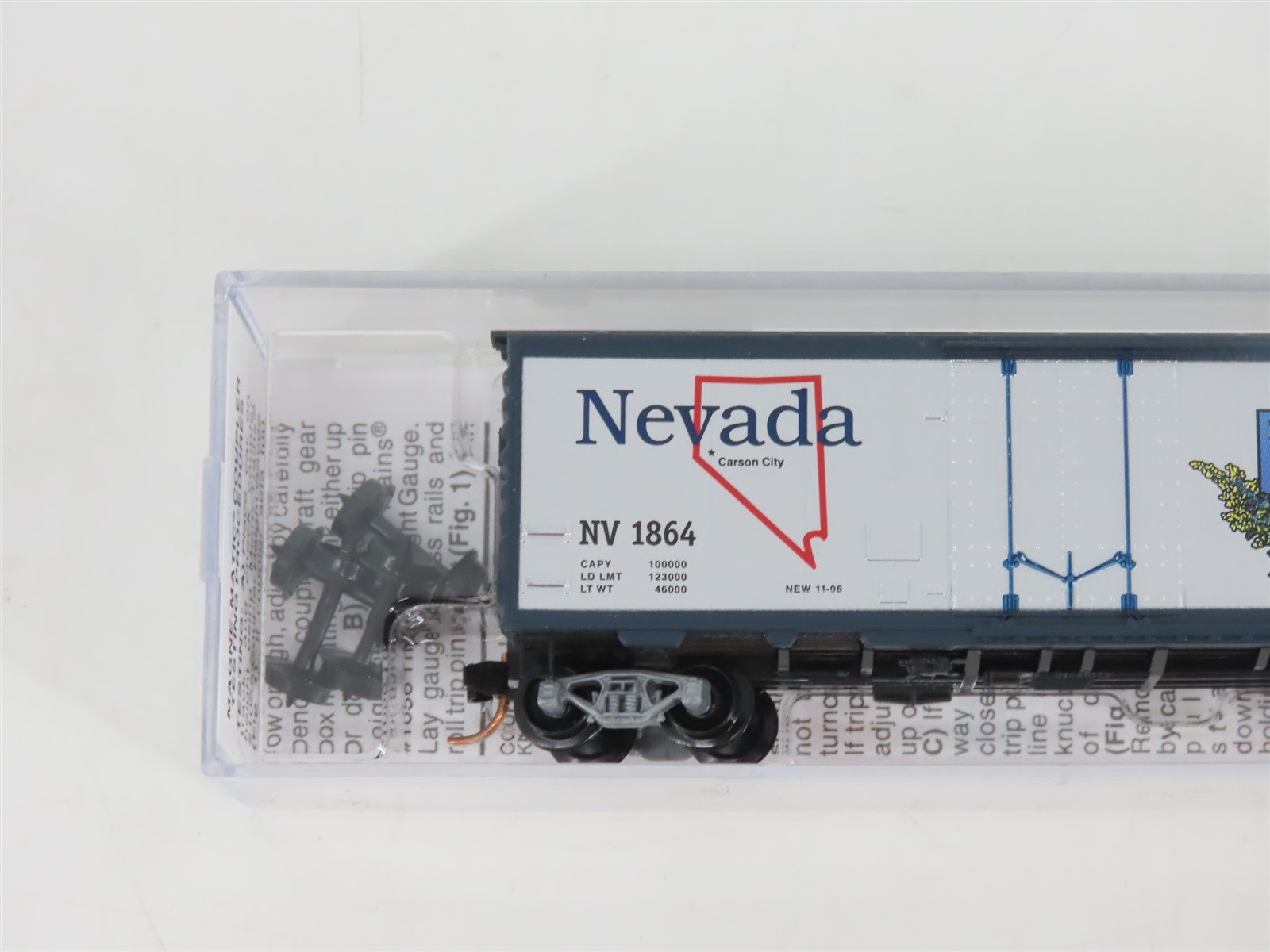 N Scale Micro-Trains MTL 02100407 NV Nevada State 40' Plug Door Box Car #1864