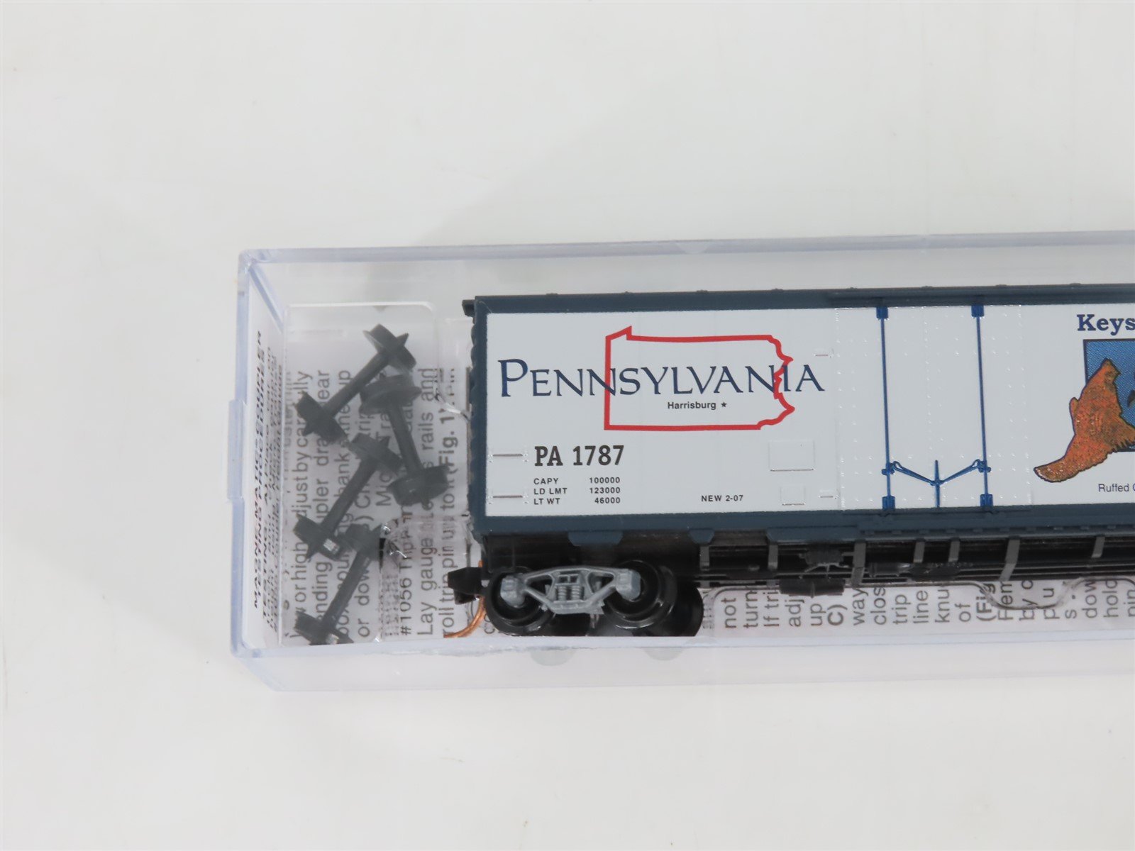N Micro-Trains MTL 02100410 PA Pennsylvania State 40' Plug Door Box Car #1787