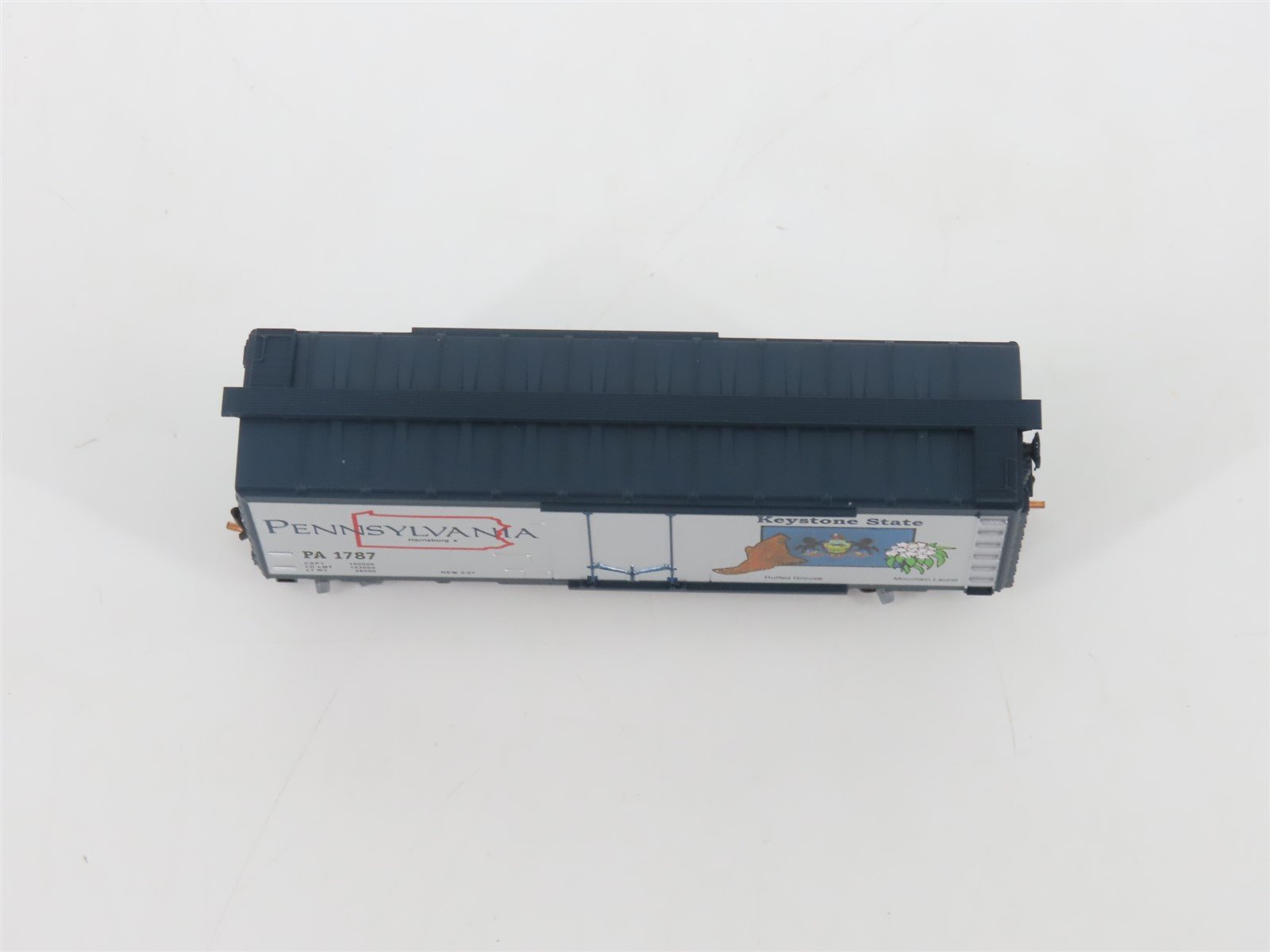 N Micro-Trains MTL 02100410 PA Pennsylvania State 40' Plug Door Box Car #1787