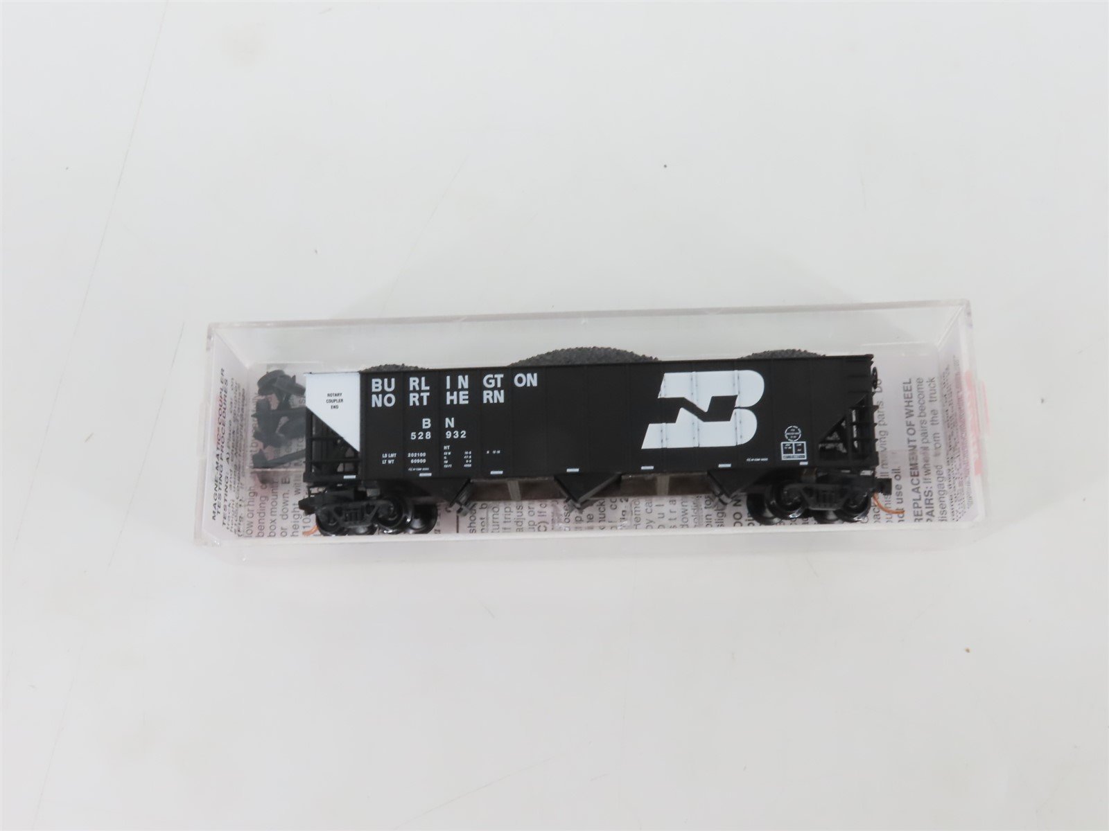 N Micro-Trains MTL 108110 BN Burlington Northern 3-Bay Hopper #528932 w/ Load