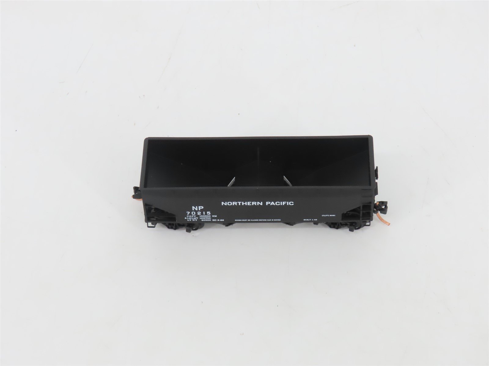 N Scale Micro-Trains MTL 55080 NP Northern Pacific 2-Bay Open Hopper #70215