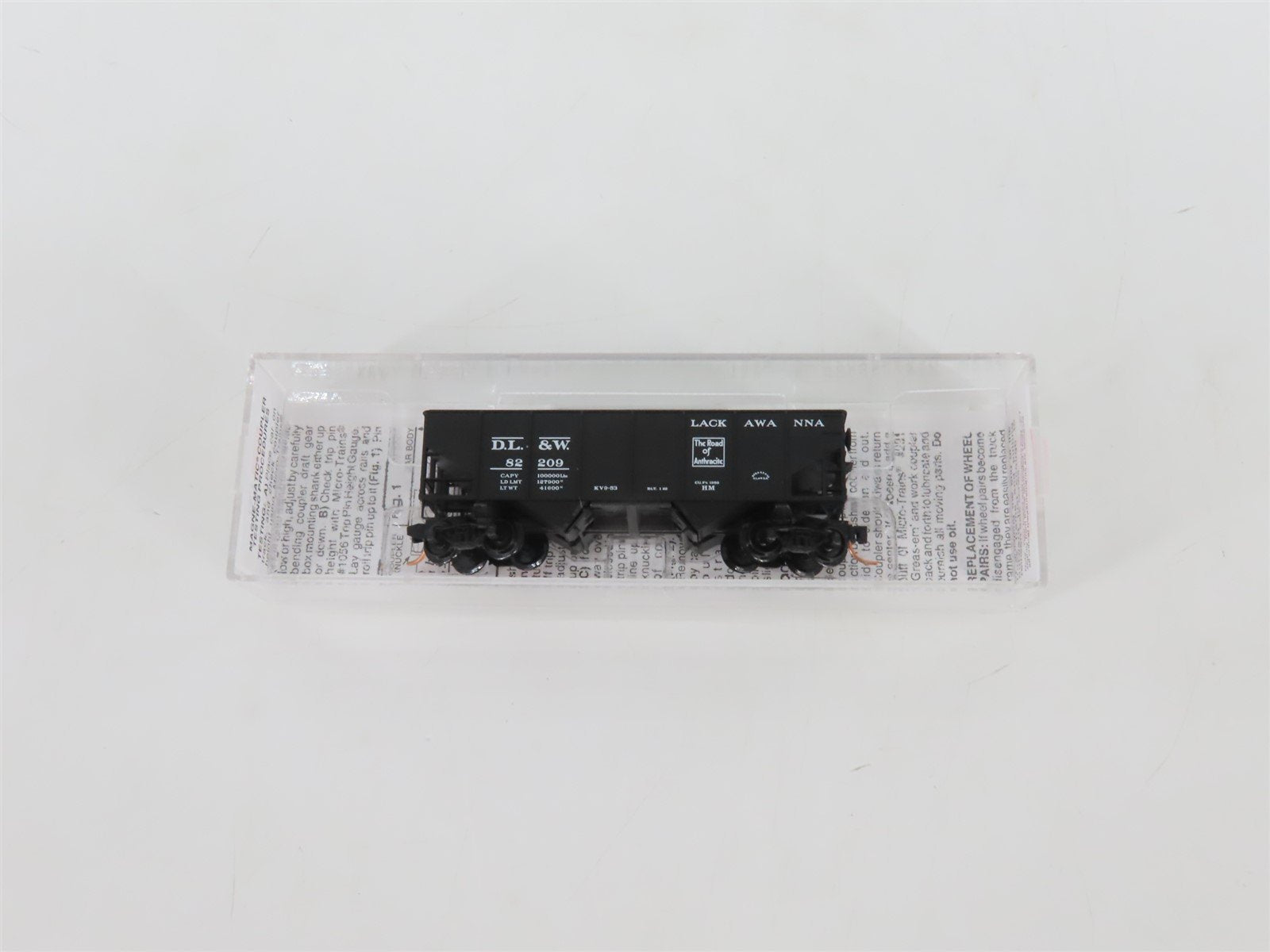 N Micro-Trains MTL 56320 DL&W The Road Of Anthracite 2-Bay Open Hopper #82209