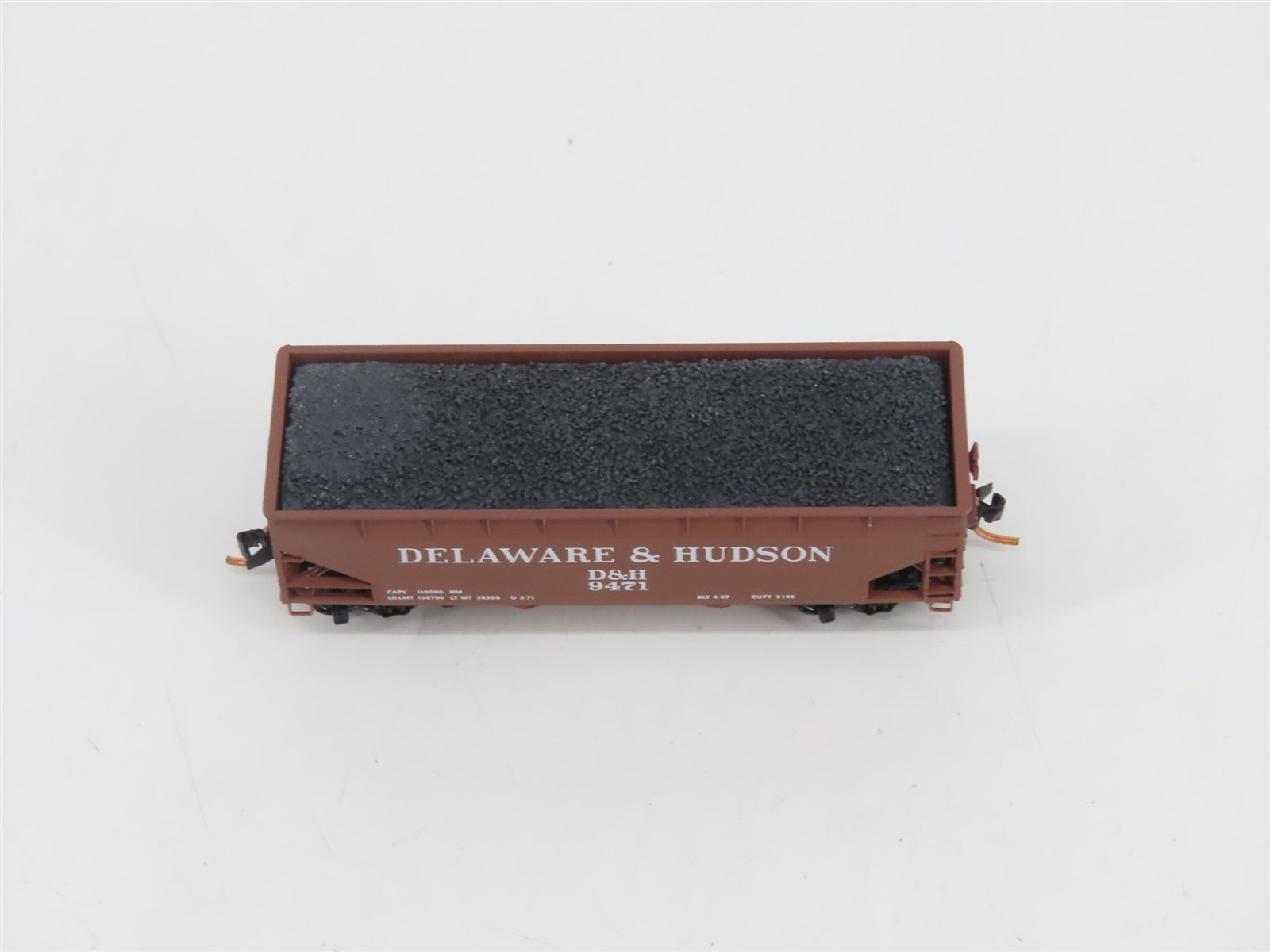 N Micro-Trains MTL 05500340 D&H Delaware & Hudson 2-Bay Hopper #9471 w/ Load