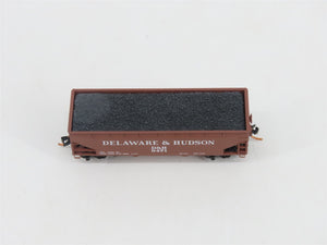 N Micro-Trains MTL 05500340 D&H Delaware & Hudson 2-Bay Hopper #9471 w/ Load