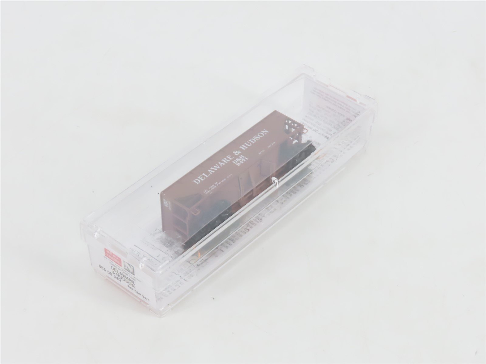 N Micro-Trains MTL 05500340 D&H Delaware & Hudson 2-Bay Hopper #9471 w/ Load