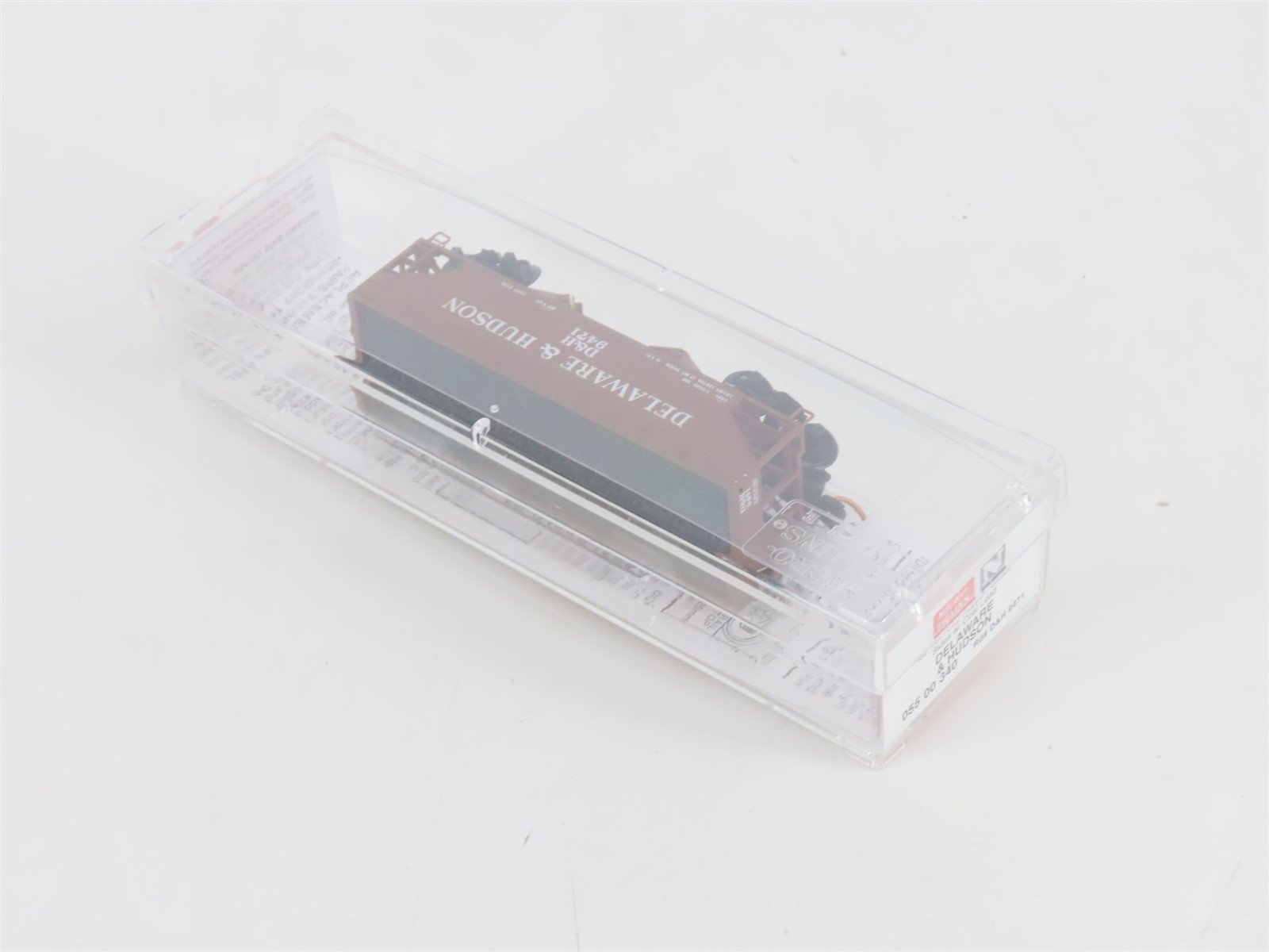 N Micro-Trains MTL 05500340 D&H Delaware & Hudson 2-Bay Hopper #9471 w/ Load