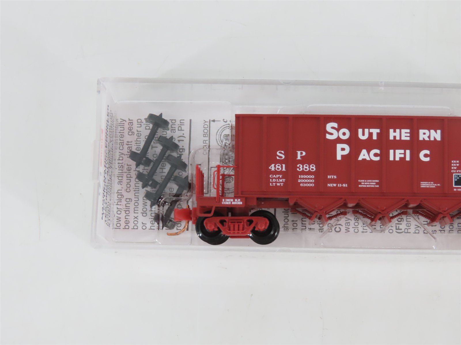 N Scale Micro-Trains MTL 125010 SP Southern Pacific 3-Bay Ortner Hopper #481388
