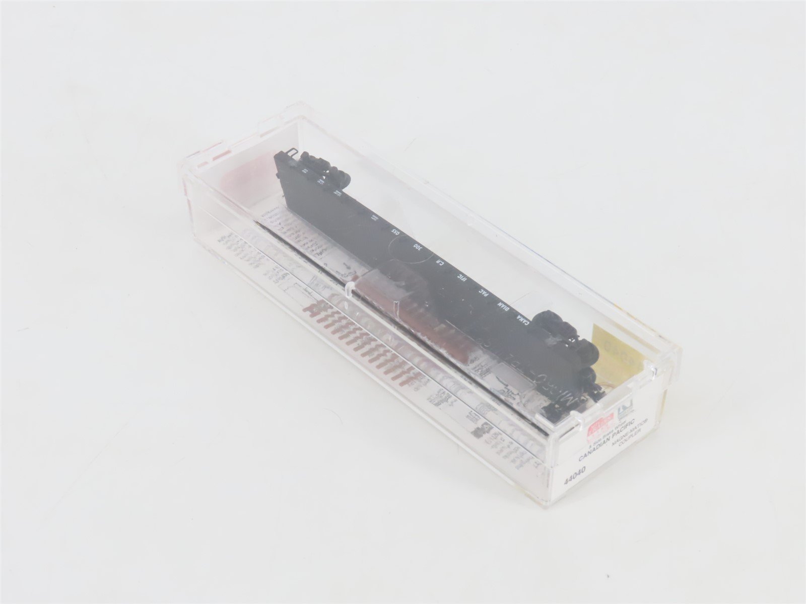 N Scale Micro-Trains MTL 44040 CP Canadian Pacific 50' Flat Car #300055