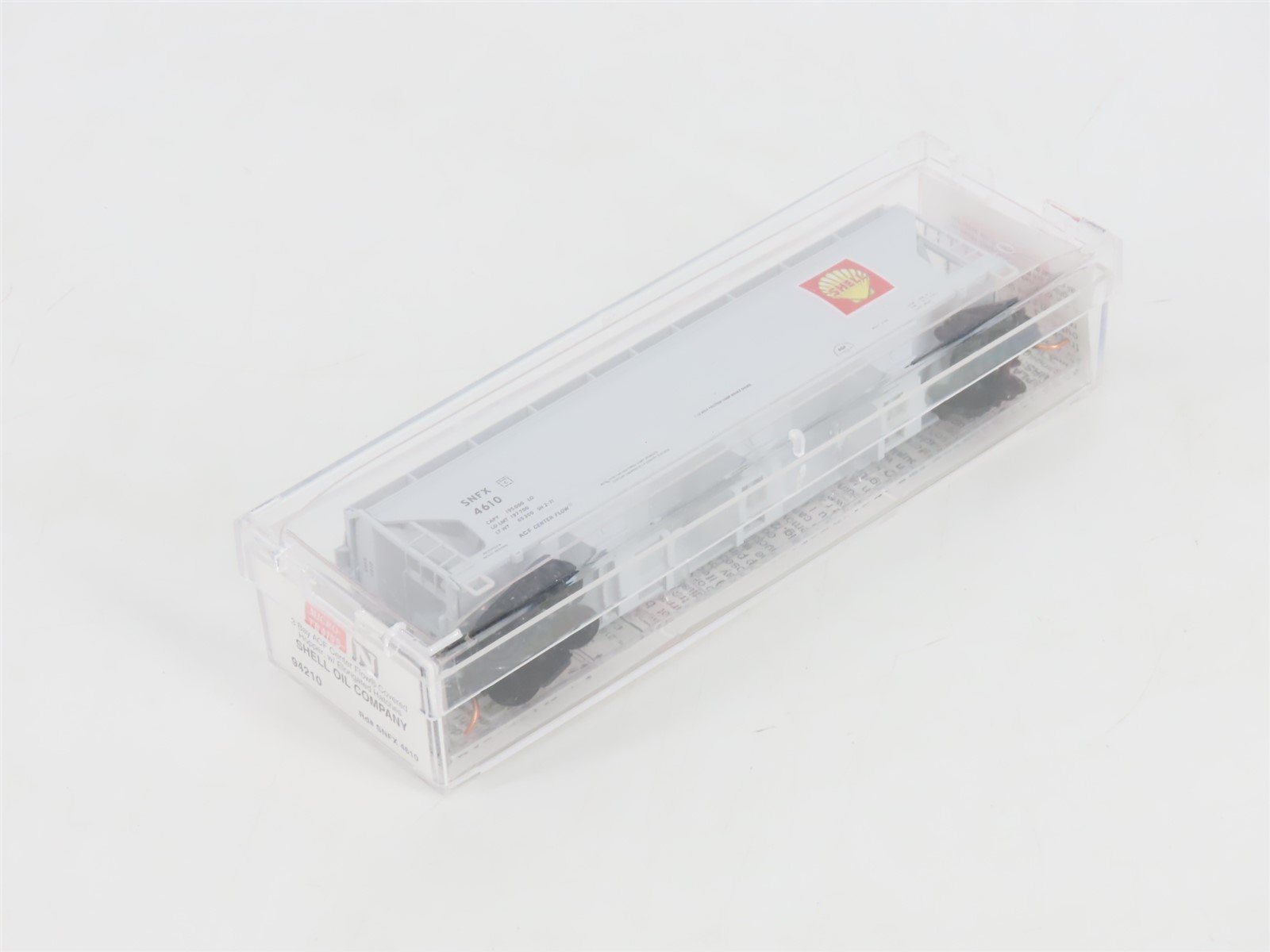 N Scale Micro-Trains MTL 94210 SNFX Shell Oil Co. 3-Bay Centerflow Hopper #4610