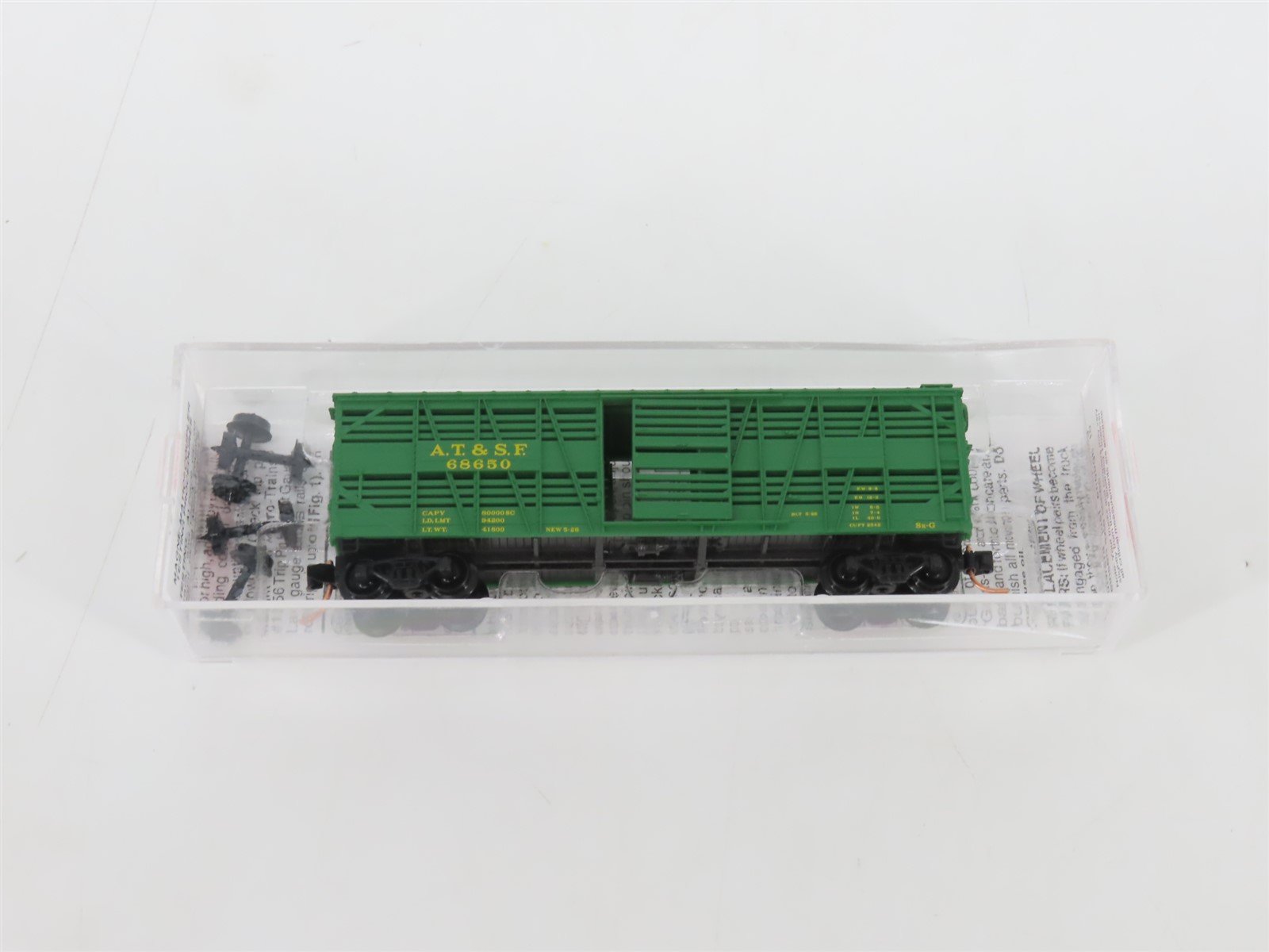 N Scale Micro-Trains MTL 35070 ATSF Santa Fe 40' Despatch Stock Car #68650