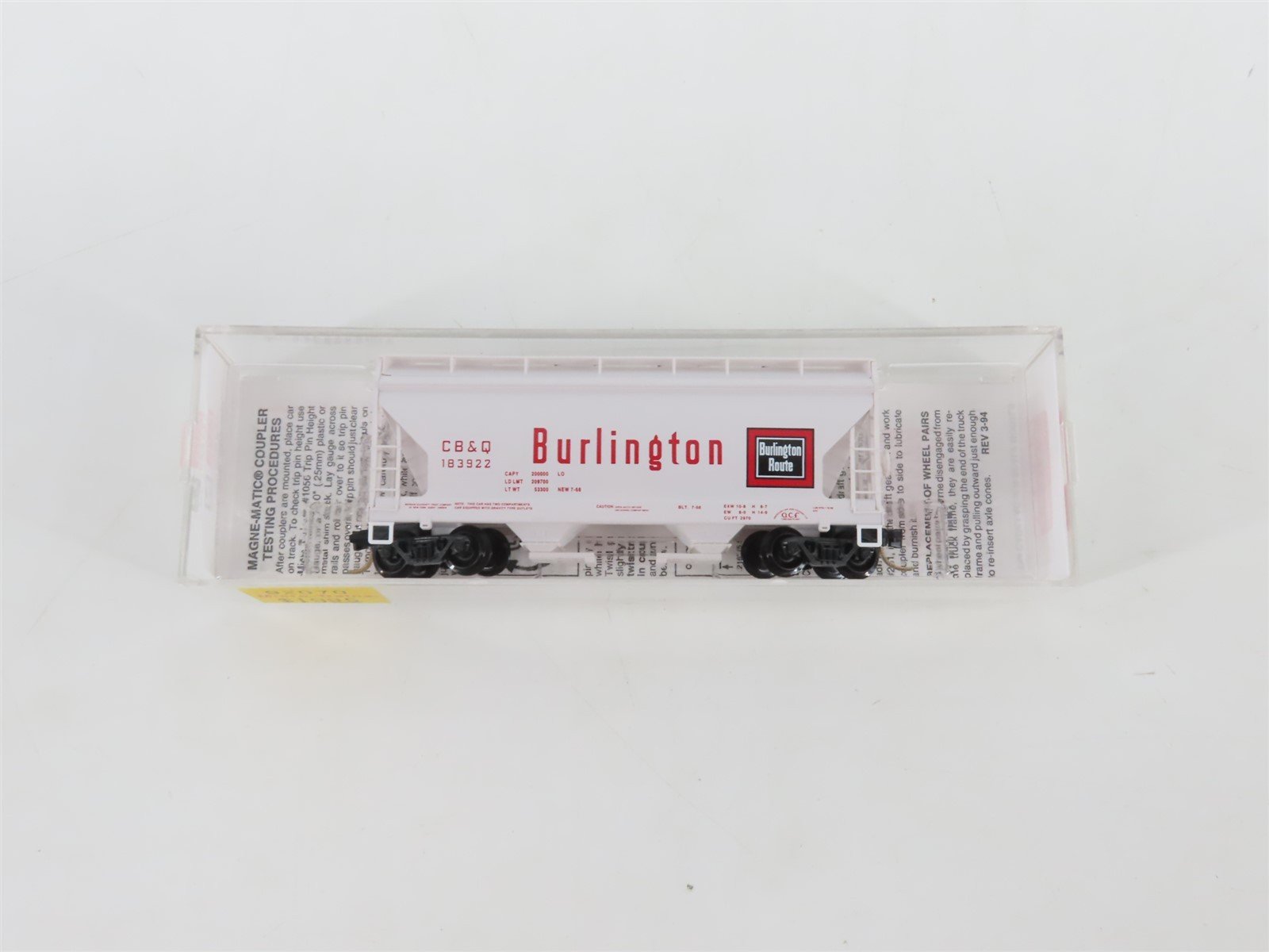 N Micro-Trains MTL 92070 CB&Q Burlington Route 2-Bay Centerflow Hopper #183922