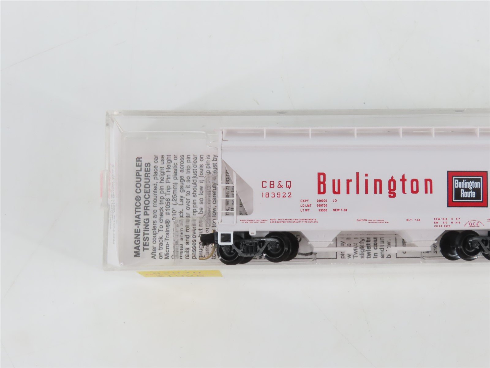 N Micro-Trains MTL 92070 CB&Q Burlington Route 2-Bay Centerflow Hopper #183922