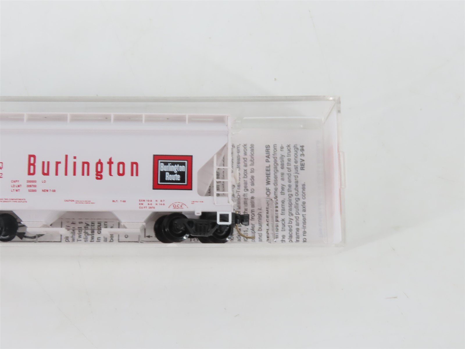 N Micro-Trains MTL 92070 CB&Q Burlington Route 2-Bay Centerflow Hopper #183922