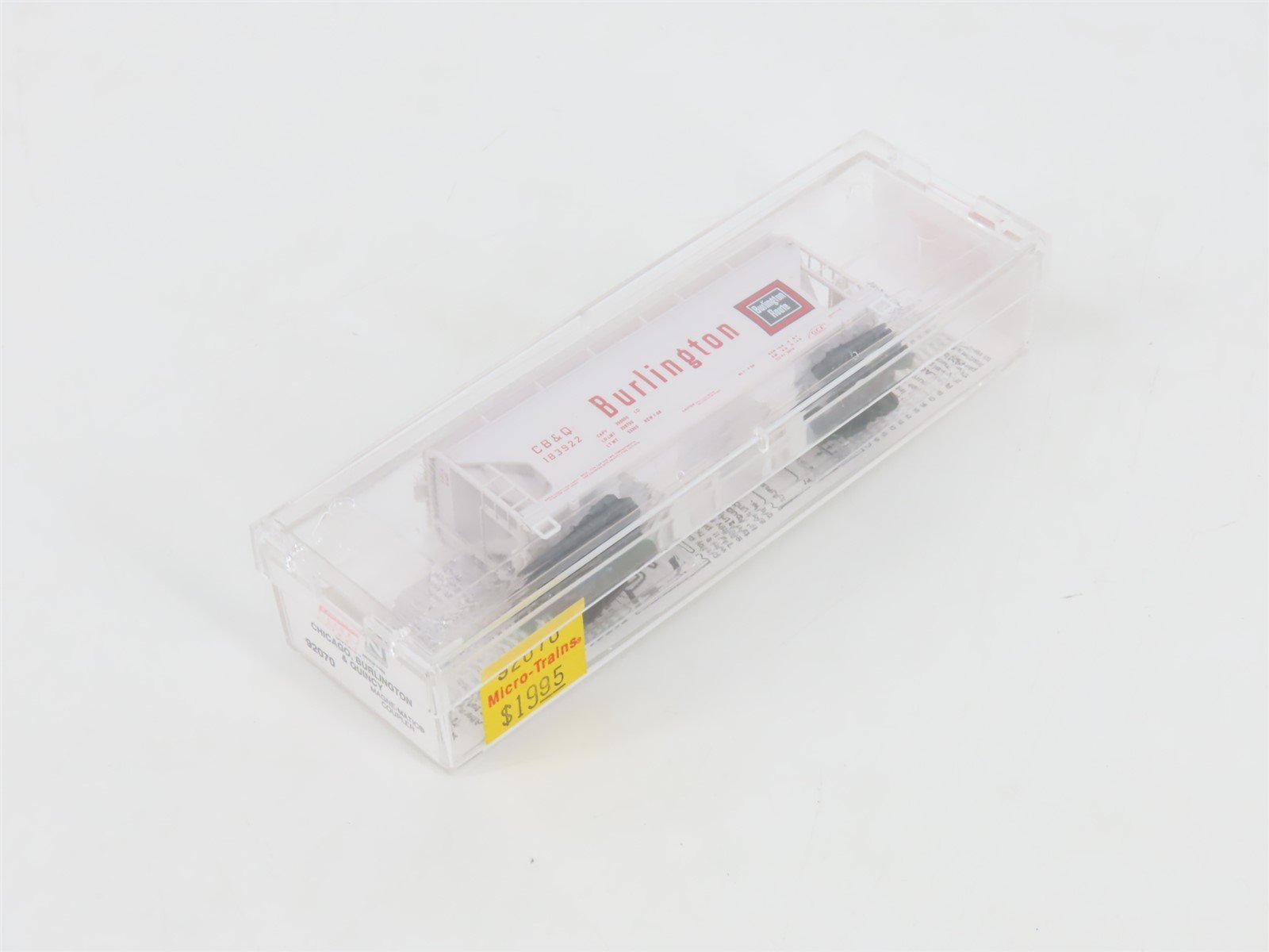 N Micro-Trains MTL 92070 CB&Q Burlington Route 2-Bay Centerflow Hopper #183922