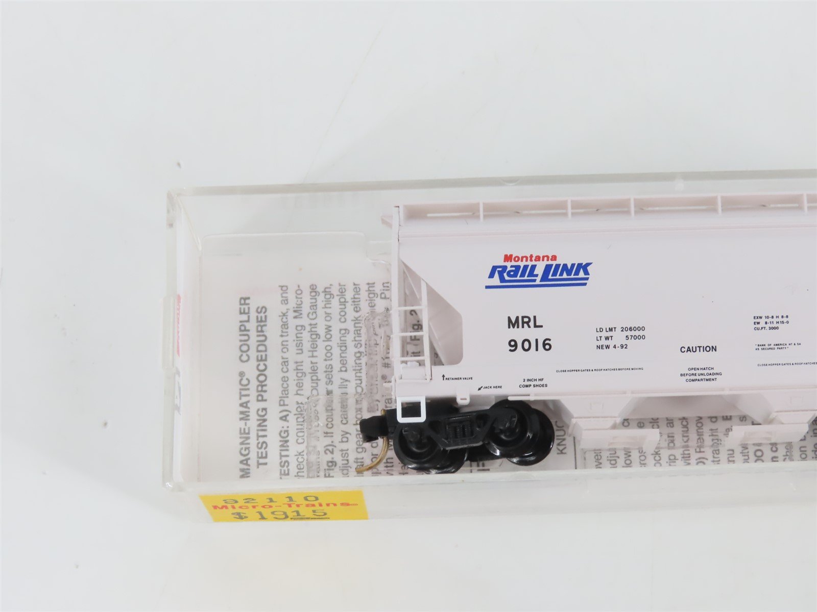 N Micro-Trains MTL 92110 MRL Montana Rail Link 2-Bay Centerflow Hopper #9016