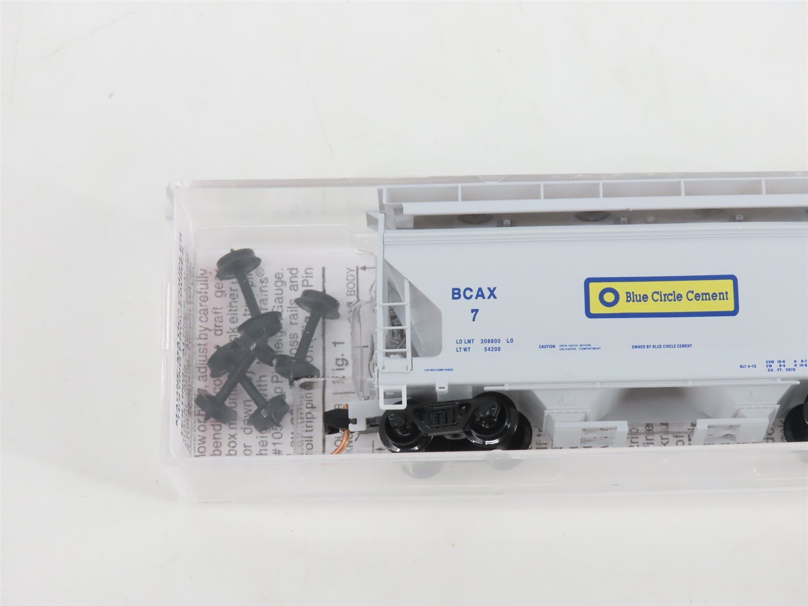 N Micro-Trains MTL 92180 BCAX Blue Circle Cement 2-Bay Centerflow Hopper #7