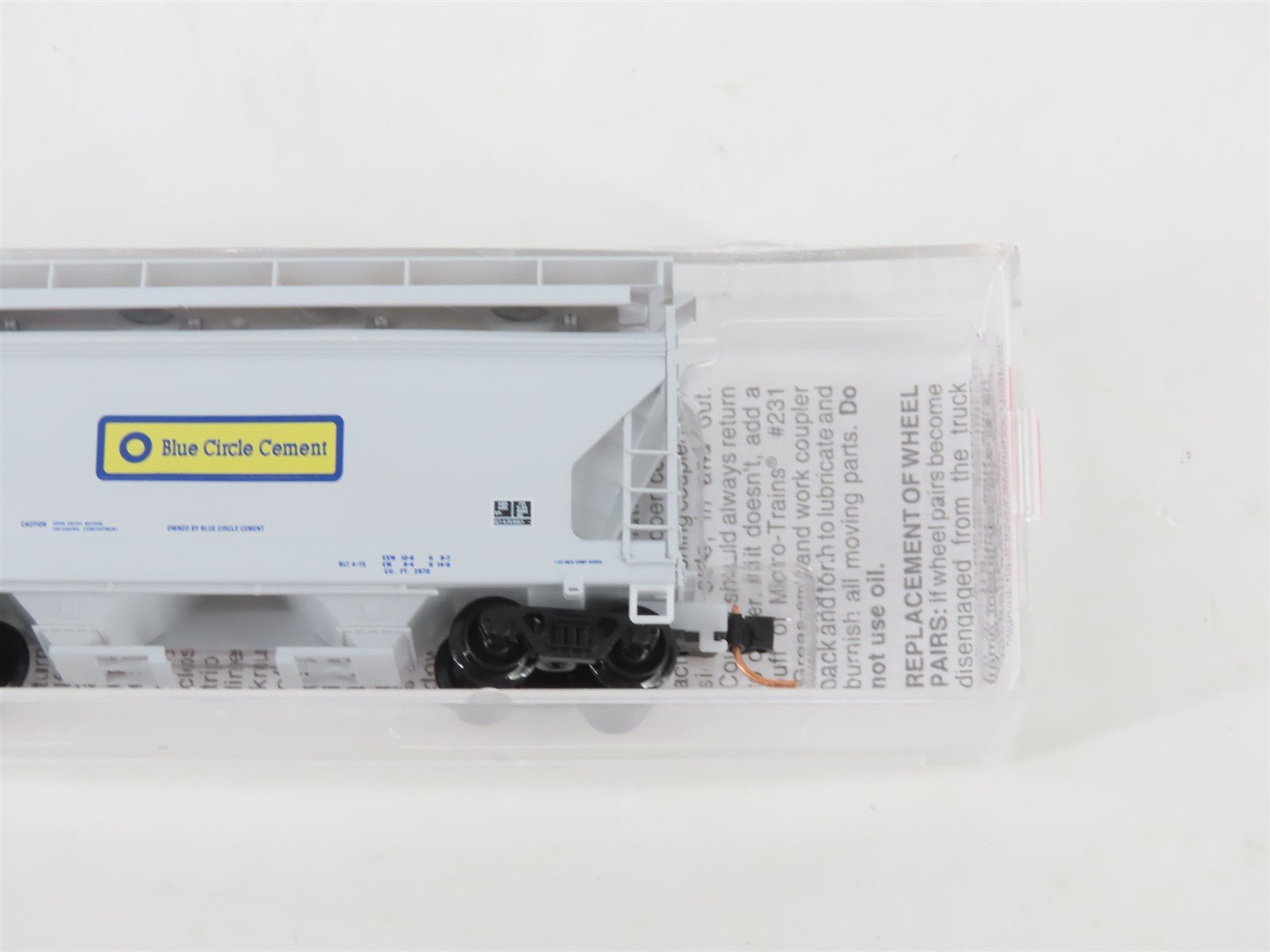N Micro-Trains MTL 92180 BCAX Blue Circle Cement 2-Bay Centerflow Hopper #7