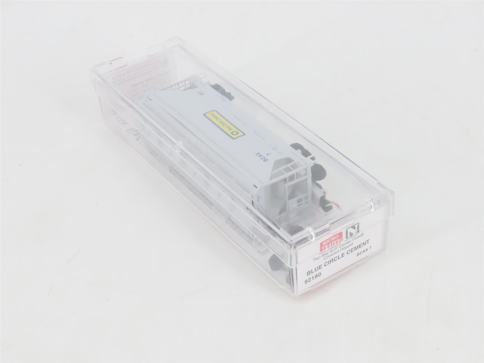 N Micro-Trains MTL 92180 BCAX Blue Circle Cement 2-Bay Centerflow Hopper #7