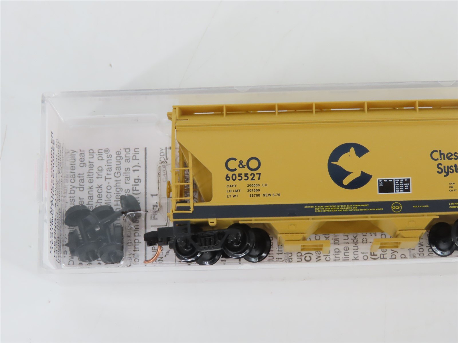 N Scale Micro-Trains MTL 92160 C&O Chessie System 2-Bay Centerflow Hopper 605527