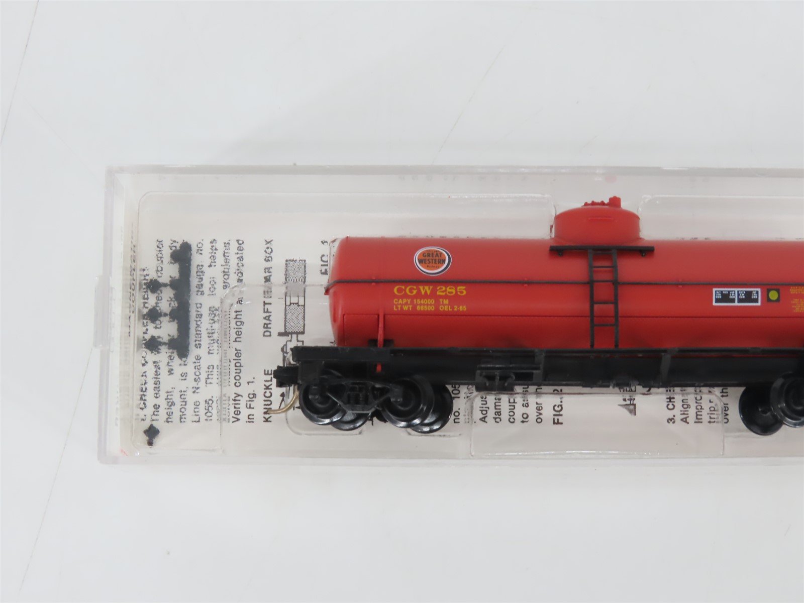 N Micro-Trains MTL 65300 CGW Chicago Great Western Single Dome Tank Car #285