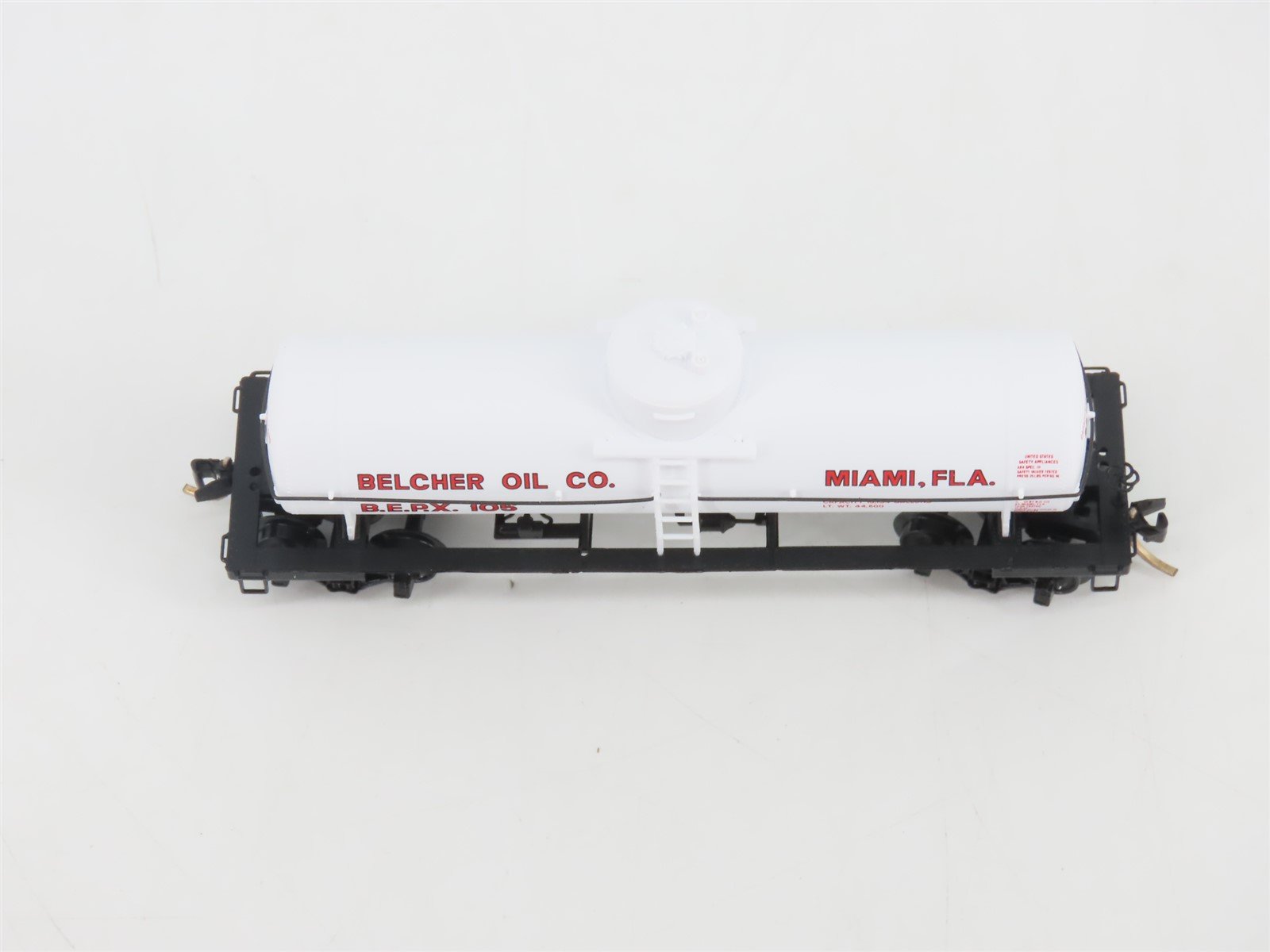 N Scale Micro-Trains MTL 65420 BEPX Belcher Oil Co. Single Dome Tank Car #105