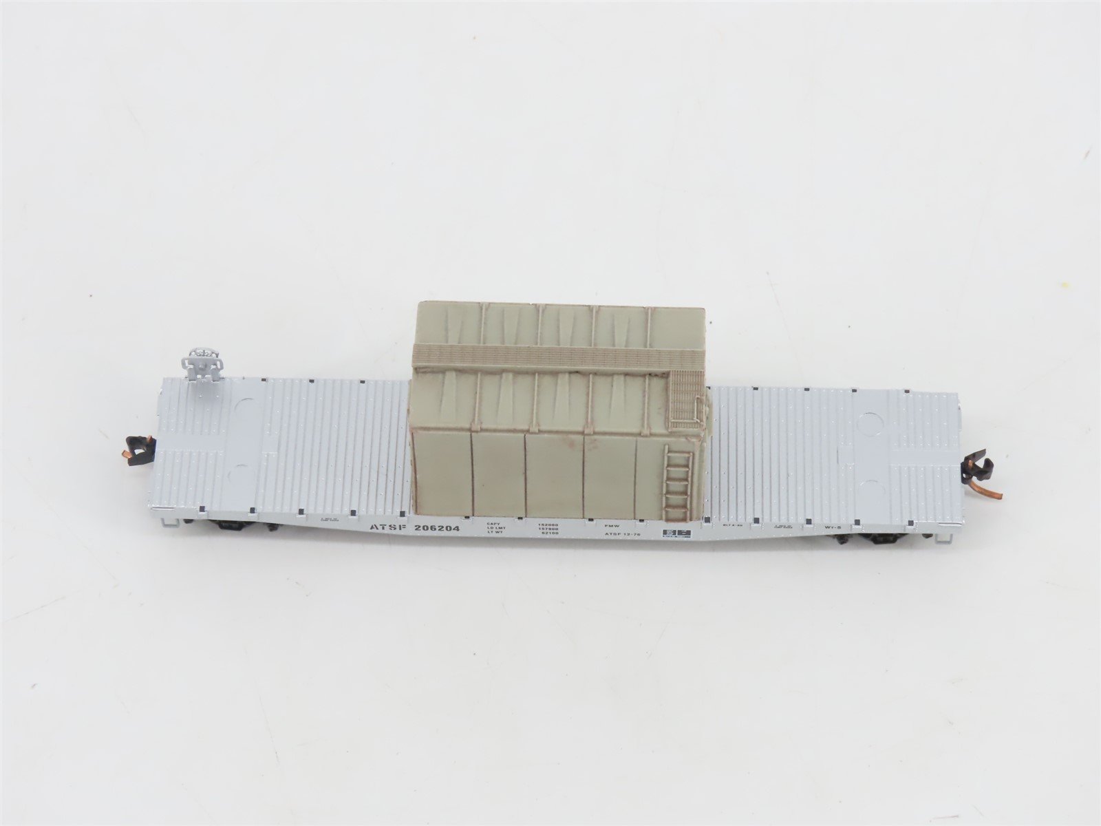 N Scale Micro-Trains MTL 04500300 ATSF Santa Fe 50' Flat Car #206204 w/ Load