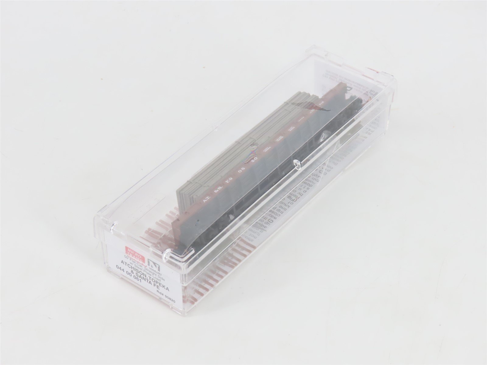 N Micro-Trains MTL 04400061 ATSF Santa Fe 50' Flat Car 90820 w/ Steel Plate Load